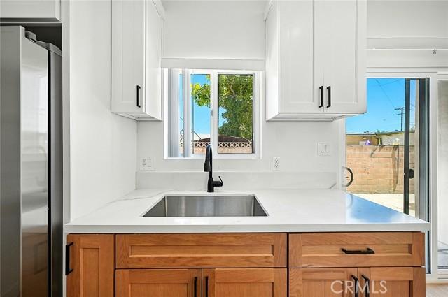 Paramount, California, 90723, United States, ,Residential,For Sale,1936983