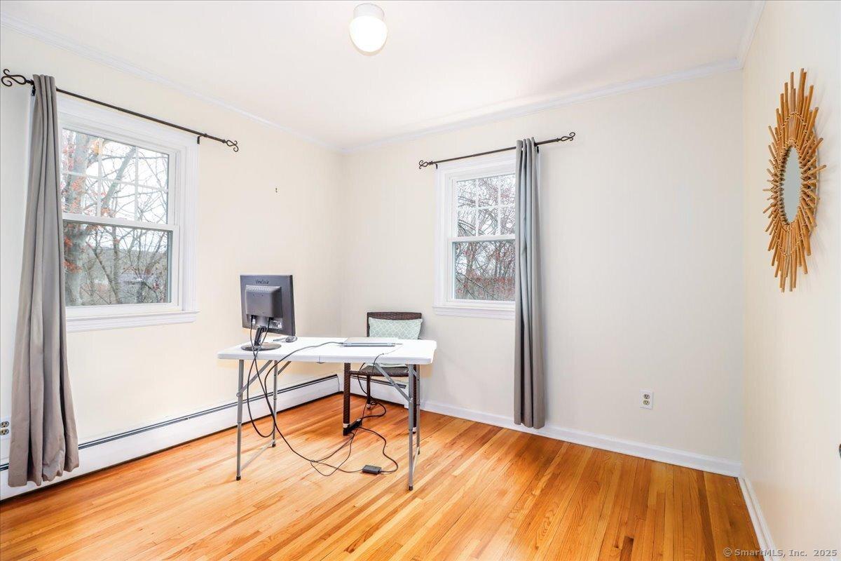 Trumbull, Connecticut, 06611, United States, 4 Bedrooms Bedrooms, ,3 BathroomsBathrooms,Residential,For Sale,1986058