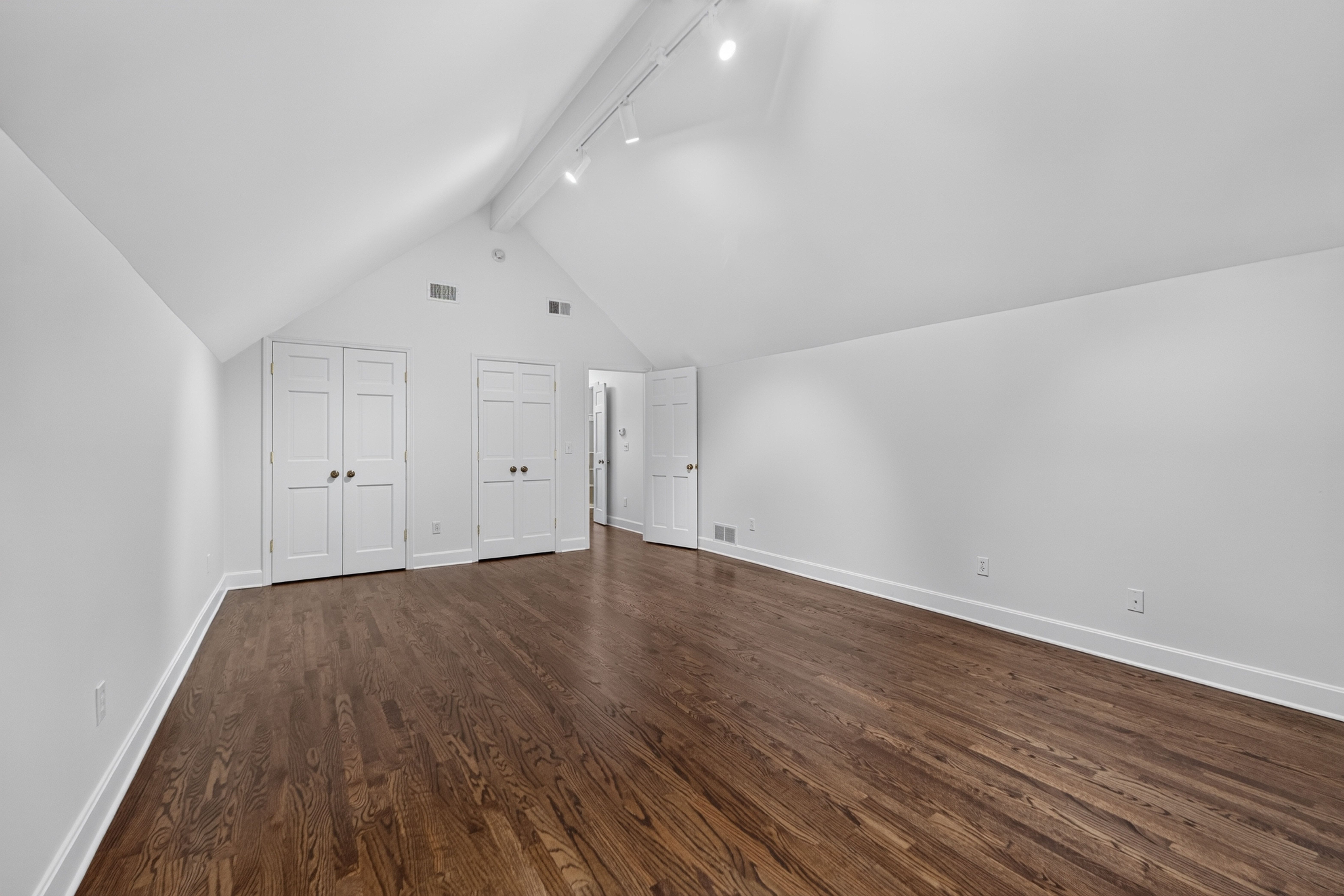  7904 Bristol Court, Prairie Village, KS 66208 - 物件實景