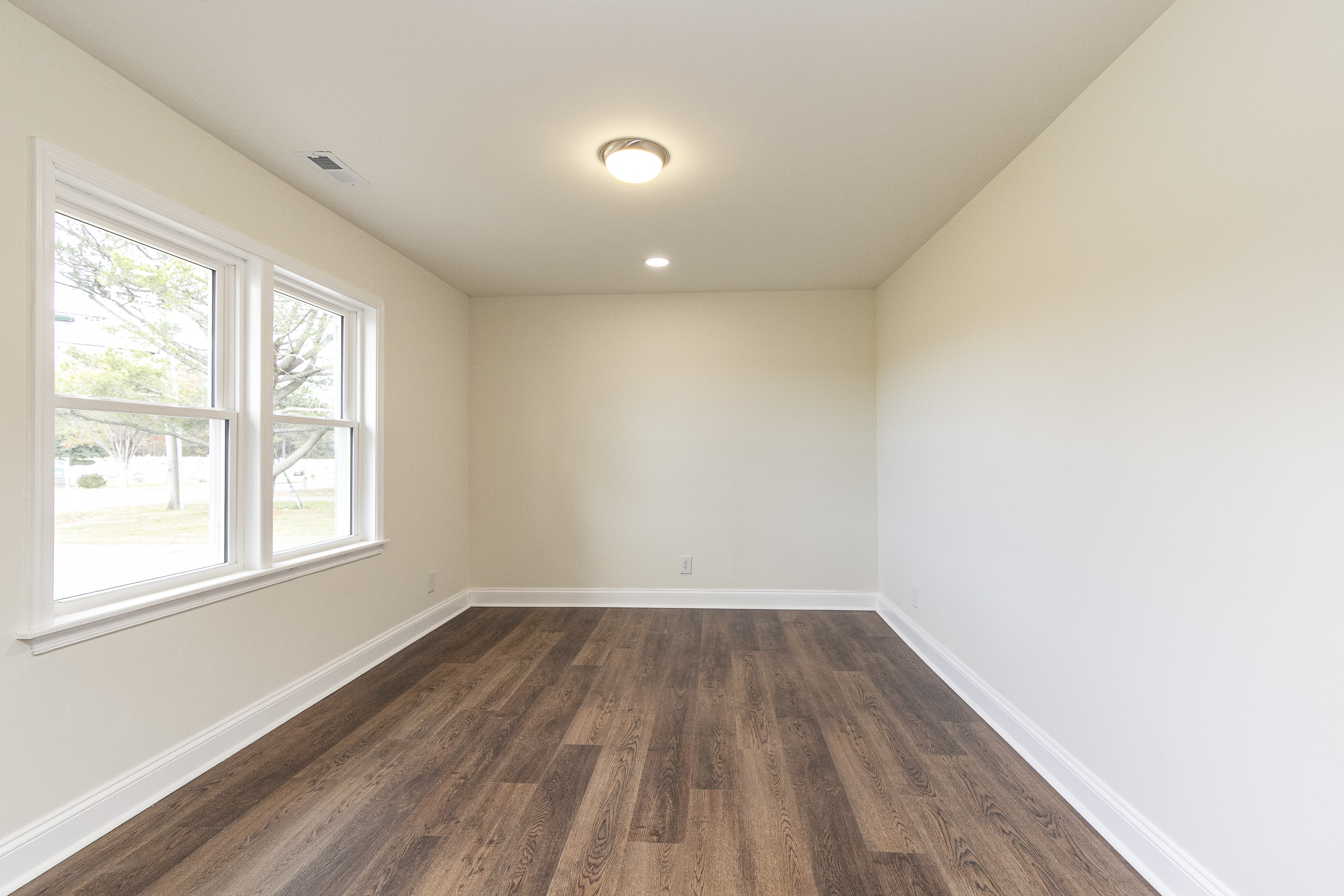 Onancock, Virginia, 23417, United States, 4 Bedrooms Bedrooms, ,3 BathroomsBathrooms,Residential,For Sale,1995976