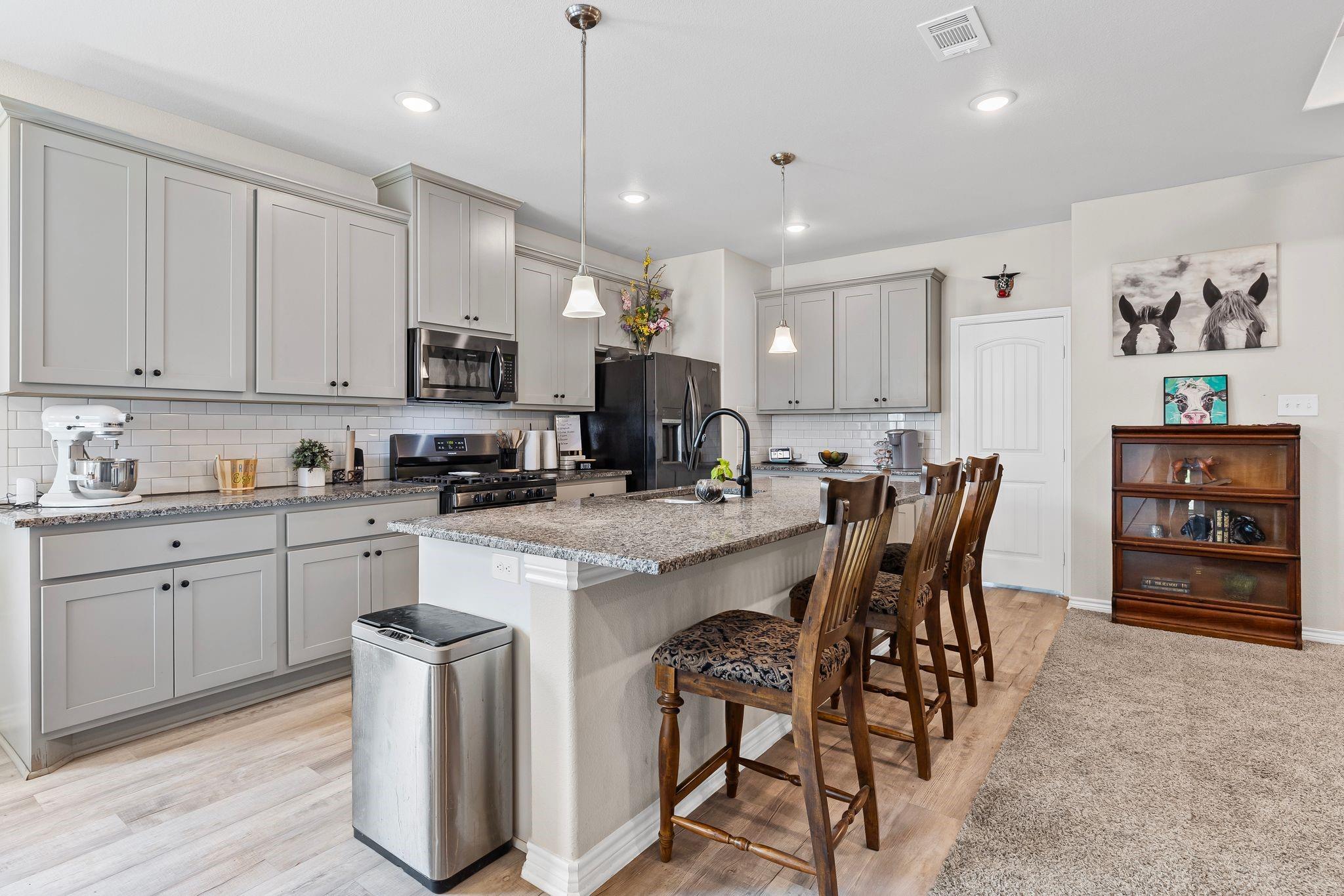 Royse City, Texas, 75135, United States, 3 Bedrooms Bedrooms, ,2 BathroomsBathrooms,Residential,For Sale,1975970