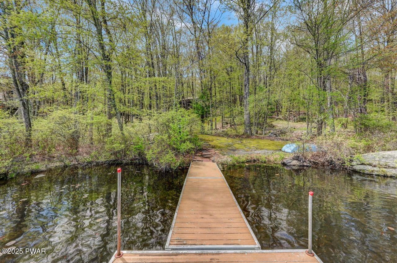 Lords Valley, Pennsylvania, 18428, United States, 5 Bedrooms Bedrooms, ,3 BathroomsBathrooms,Residential,For Sale,1977416