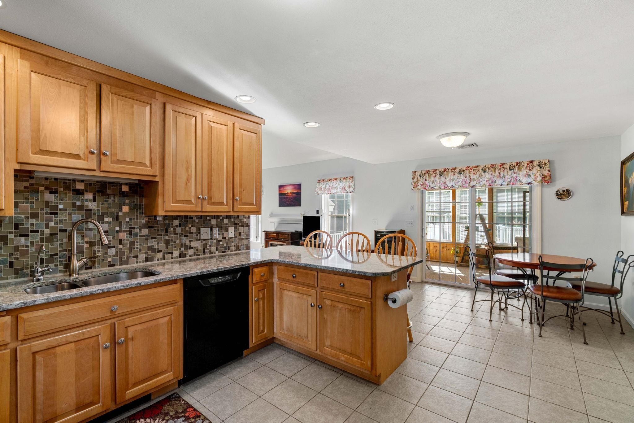 Chester, New Hampshire, 03036, United States, 3 Bedrooms Bedrooms, ,2 BathroomsBathrooms,Residential,For Sale,1926027