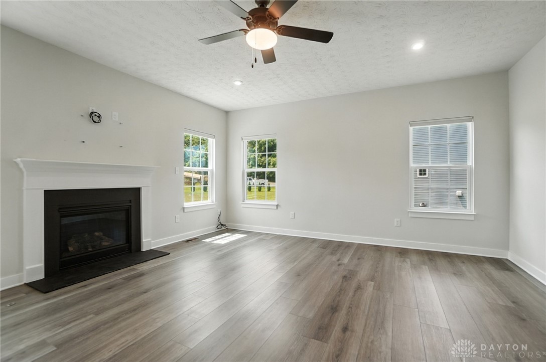 Xenia, Ohio, 45385, United States, 3 Bedrooms Bedrooms, ,4 BathroomsBathrooms,Residential,For Sale,1917092