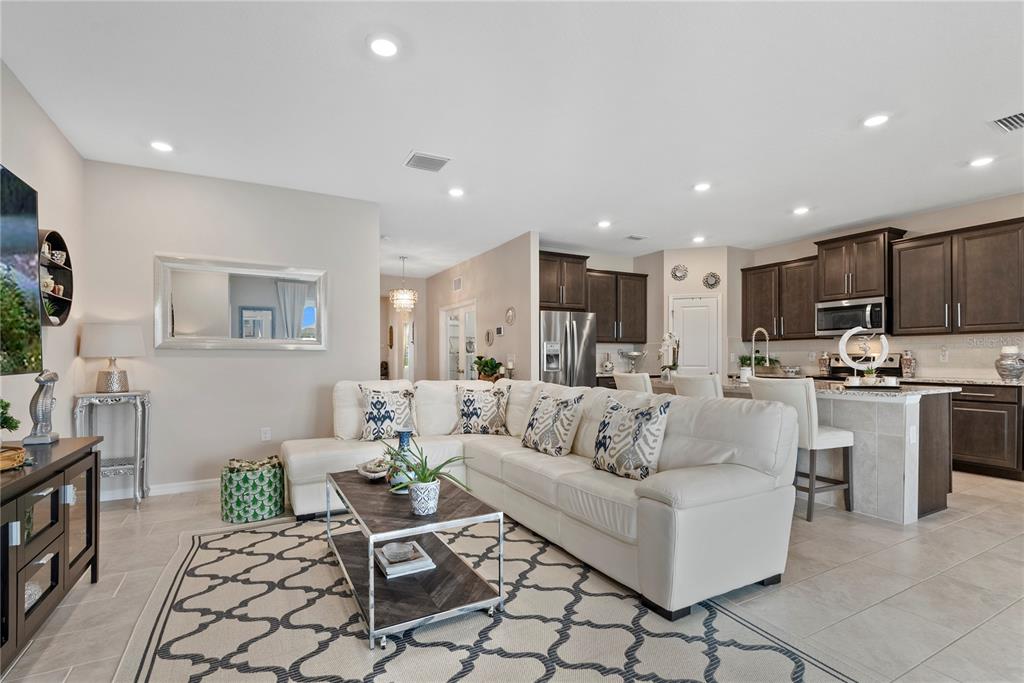 Lakewood Ranch, Florida, 34211, United States, 3 Bedrooms Bedrooms, ,3 BathroomsBathrooms,Residential,For Sale,1883325