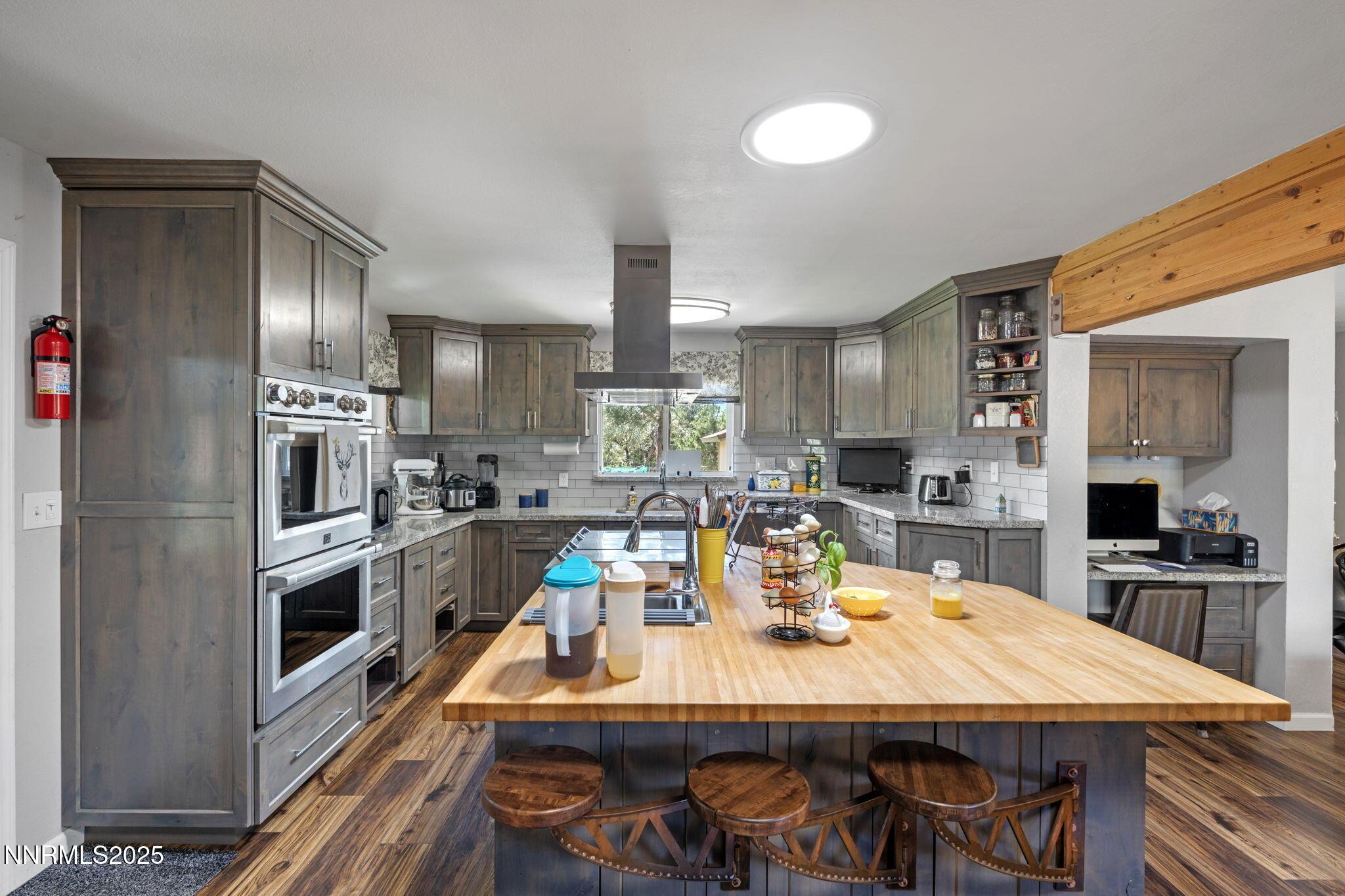 Washoe Valley, Nevada, 89704, United States, 4 Bedrooms Bedrooms, ,3 BathroomsBathrooms,Residential,For Sale,1883603