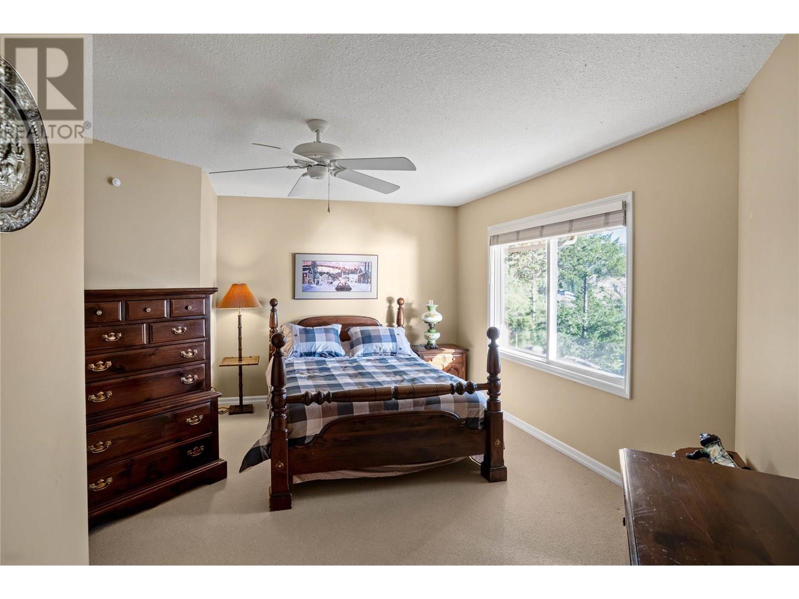 KELOWNA, British Columbia, V1V 2C3, CA, 5 Bedrooms Bedrooms, ,2 BathroomsBathrooms,Residential,For Sale,1911113