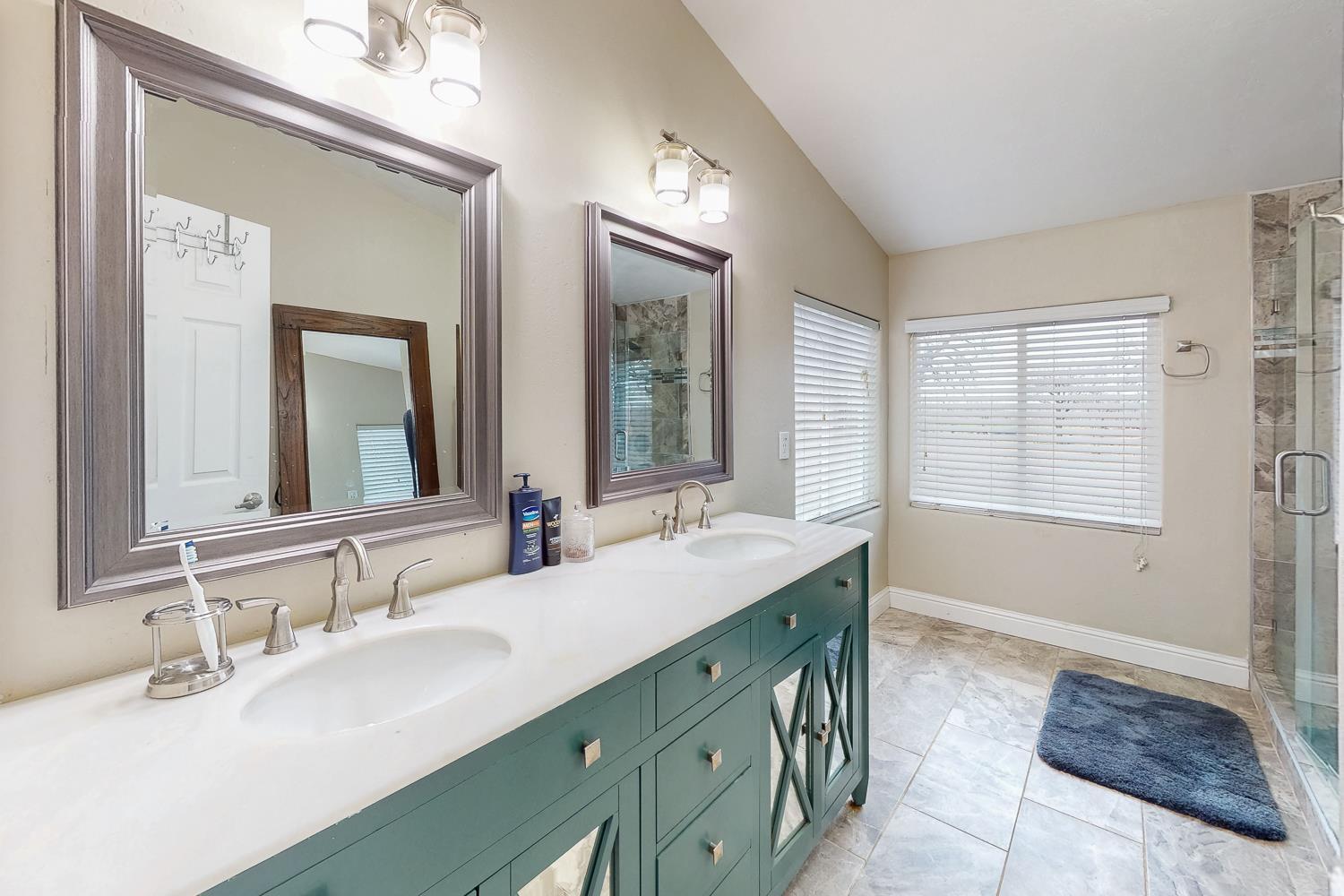 Oroville, California, 95966, United States, 2 Bedrooms Bedrooms, ,2 BathroomsBathrooms,Residential,For Sale,2008173