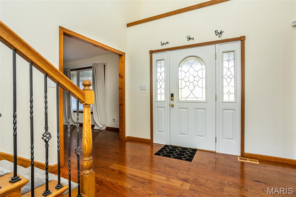 Brighton, Illinois, 62012, United States, 6 Bedrooms Bedrooms, ,4 BathroomsBathrooms,Residential,For Sale,1995743