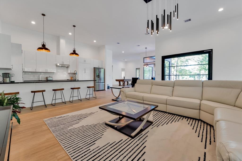 Conroe, Texas, 77303, United States, 3 Bedrooms Bedrooms, ,4 BathroomsBathrooms,Residential,For Sale,1976413