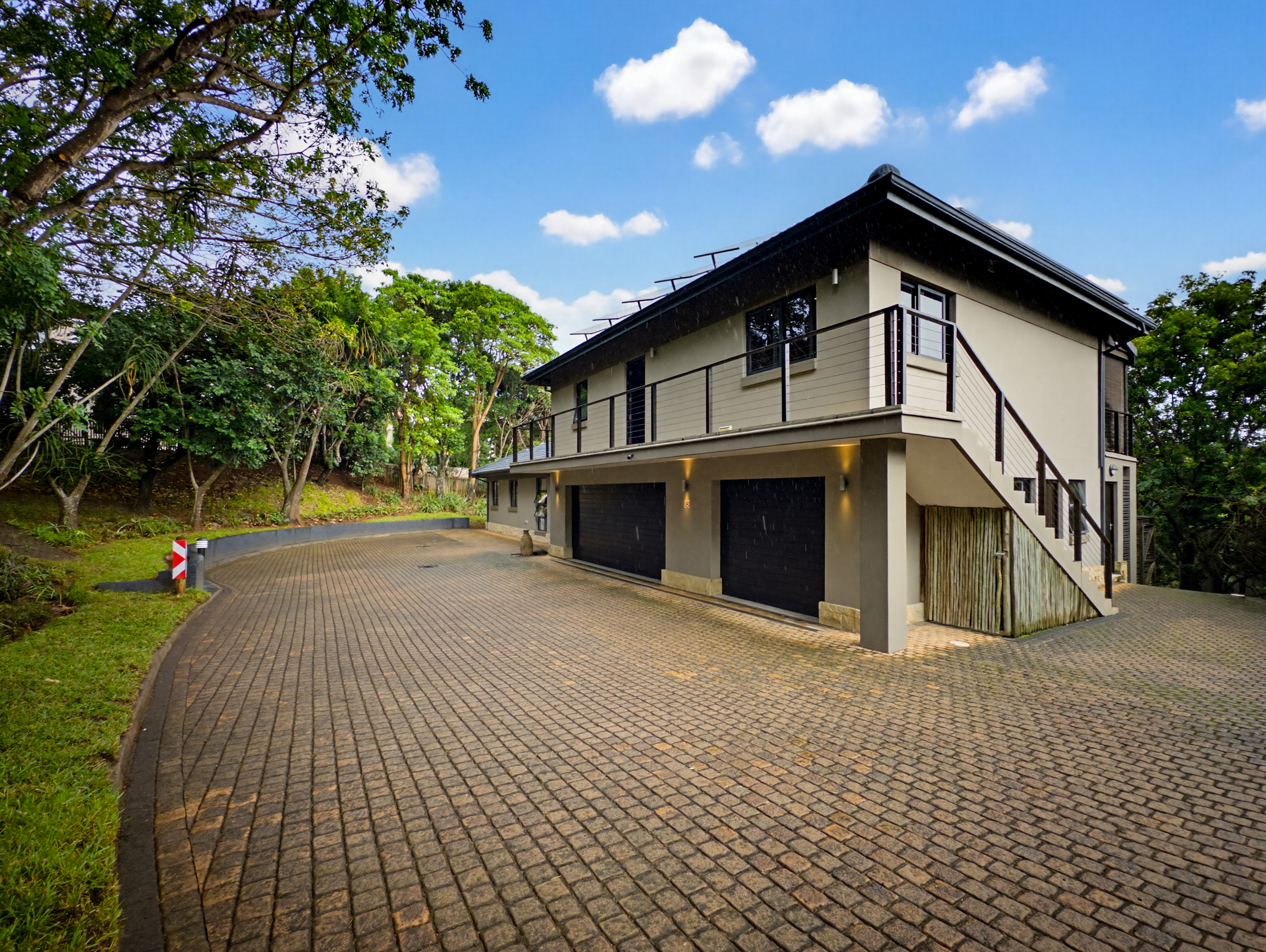  Private Bush Lodge-Inspired Estate Residence on 2,344m² in Simbithi Eco Estate - 物件實景
