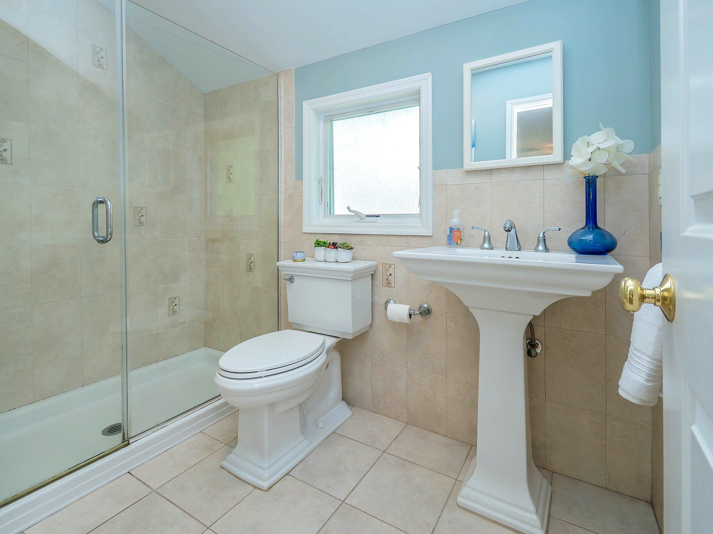  22 Andover Road, Port Washington, NY, 11050 - 物件實景