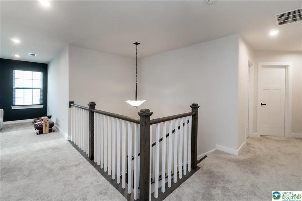 Catasauqua, Pennsylvania, 18032, United States, 5 Bedrooms Bedrooms, ,5 BathroomsBathrooms,Residential,For Sale,2008861