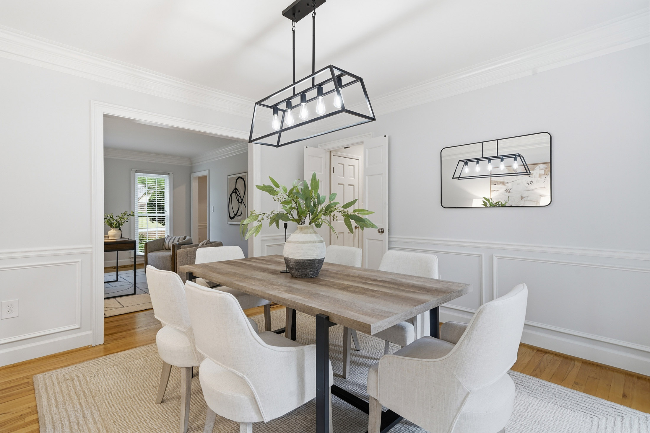  Tucked Into a Cul-de-Sac in Johns Creek’s Sought-After Glastonberry Neighborhood - 物件實景