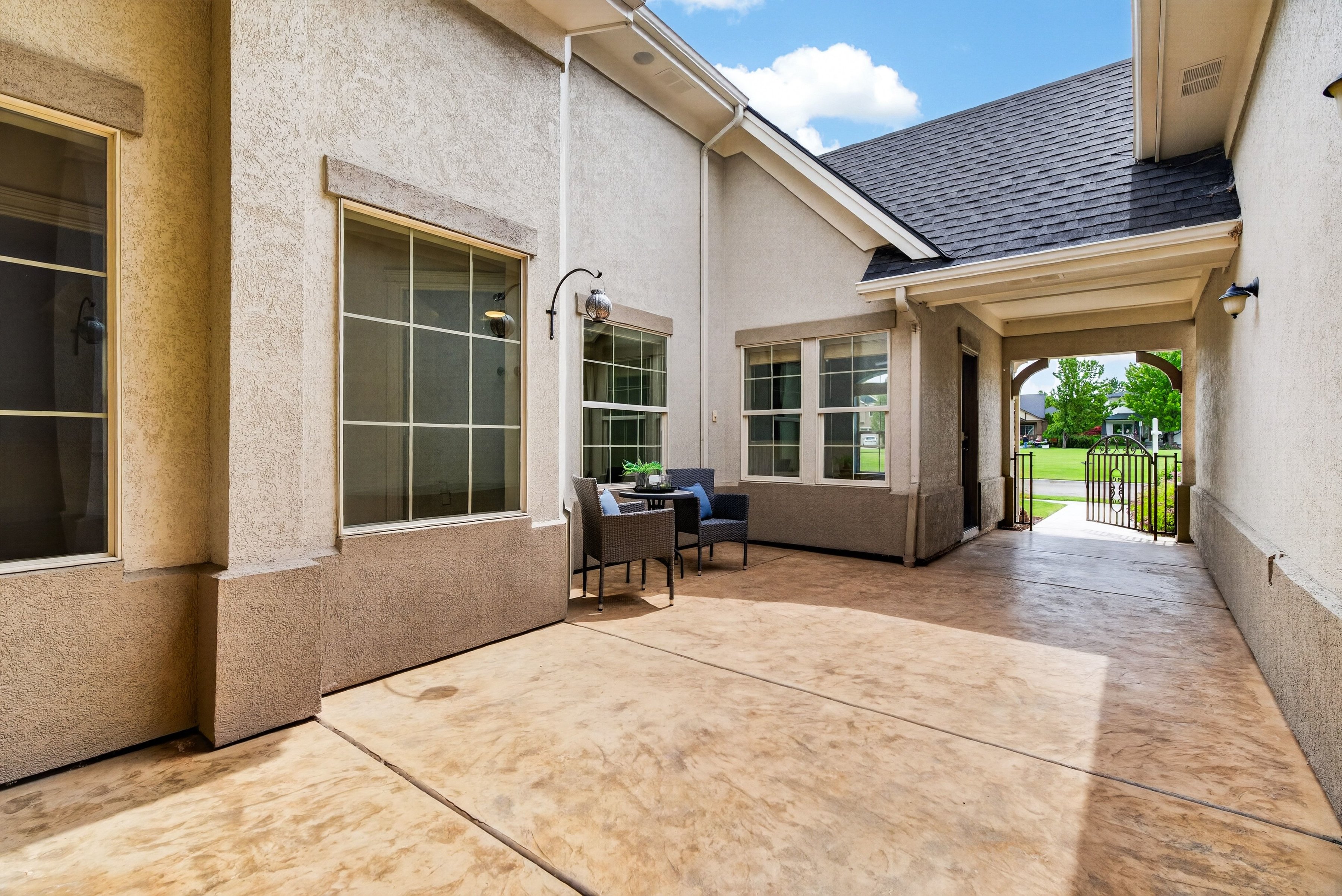  Custom Hidden Springs Estate with Private Casita & ResortStyle Backyard - 物件實景