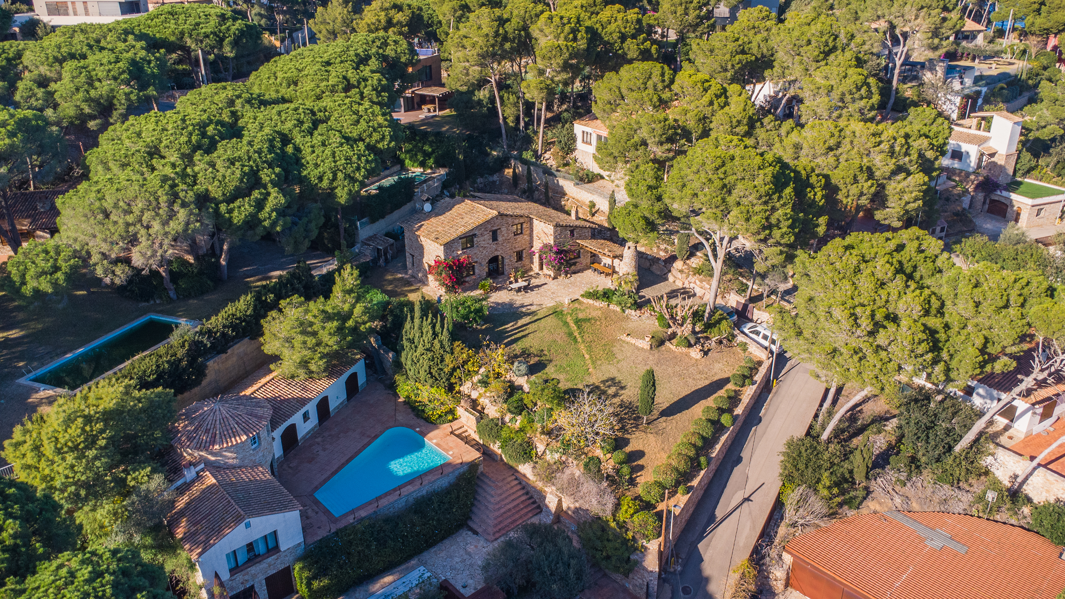  Property second line from the sea, steps from Sa Riera beach, Begur - 物件實景