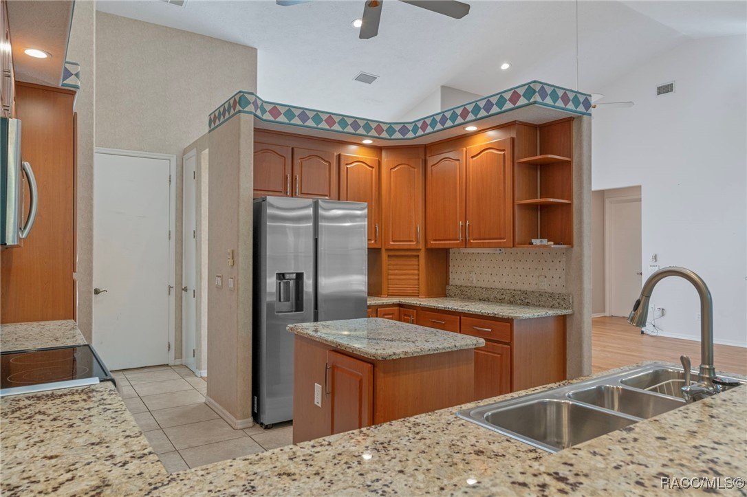 Beverly Hills, Florida, 34465, United States, 3 Bedrooms Bedrooms, ,3 BathroomsBathrooms,Residential,For Sale,2006370