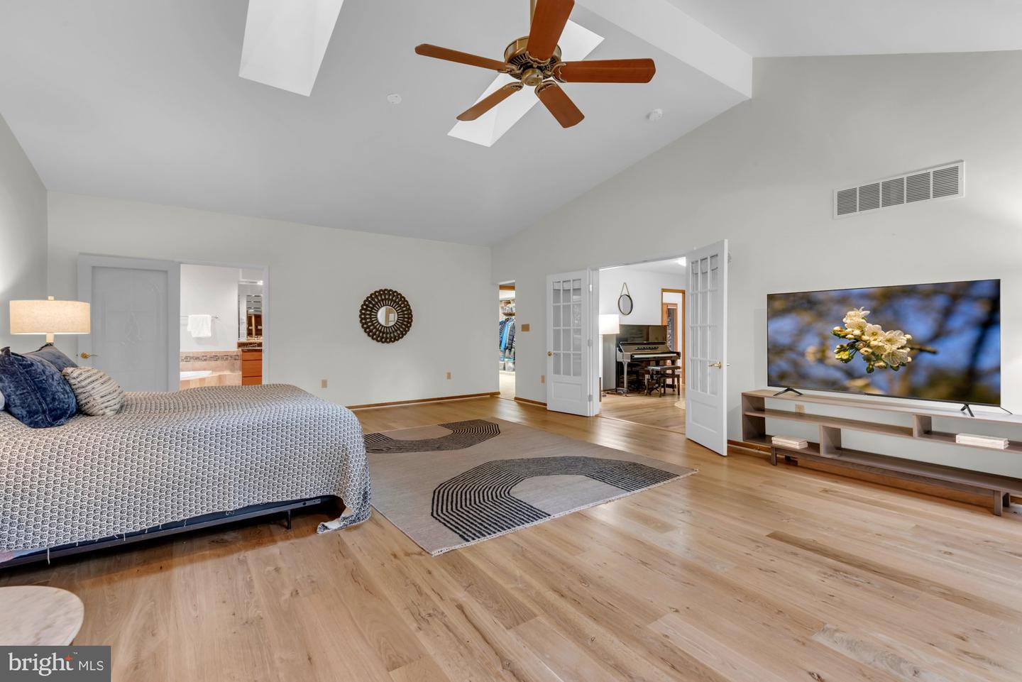 Annapolis, Maryland, 21409, United States, 4 Bedrooms Bedrooms, ,5 BathroomsBathrooms,Residential,For Sale,1947089