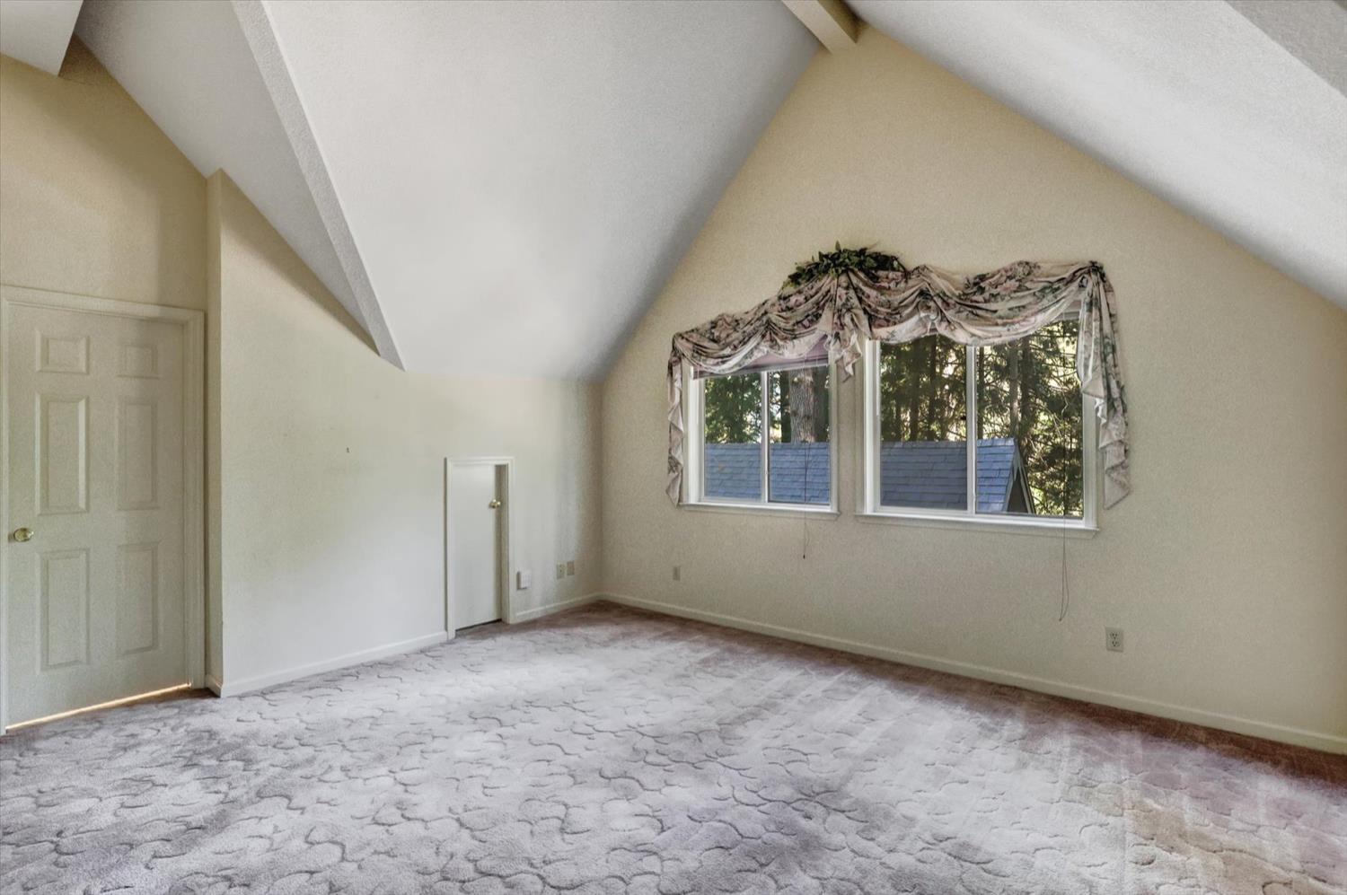 Nevada City, California, 95959, United States, 4 Bedrooms Bedrooms, ,3 BathroomsBathrooms,Residential,For Sale,1942290