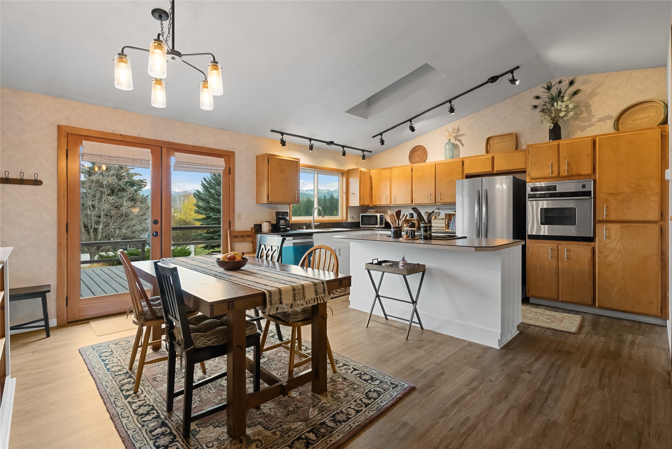 Bigfork, Montana, 59911, United States, 4 Bedrooms Bedrooms, ,2 BathroomsBathrooms,Residential,For Sale,1992095