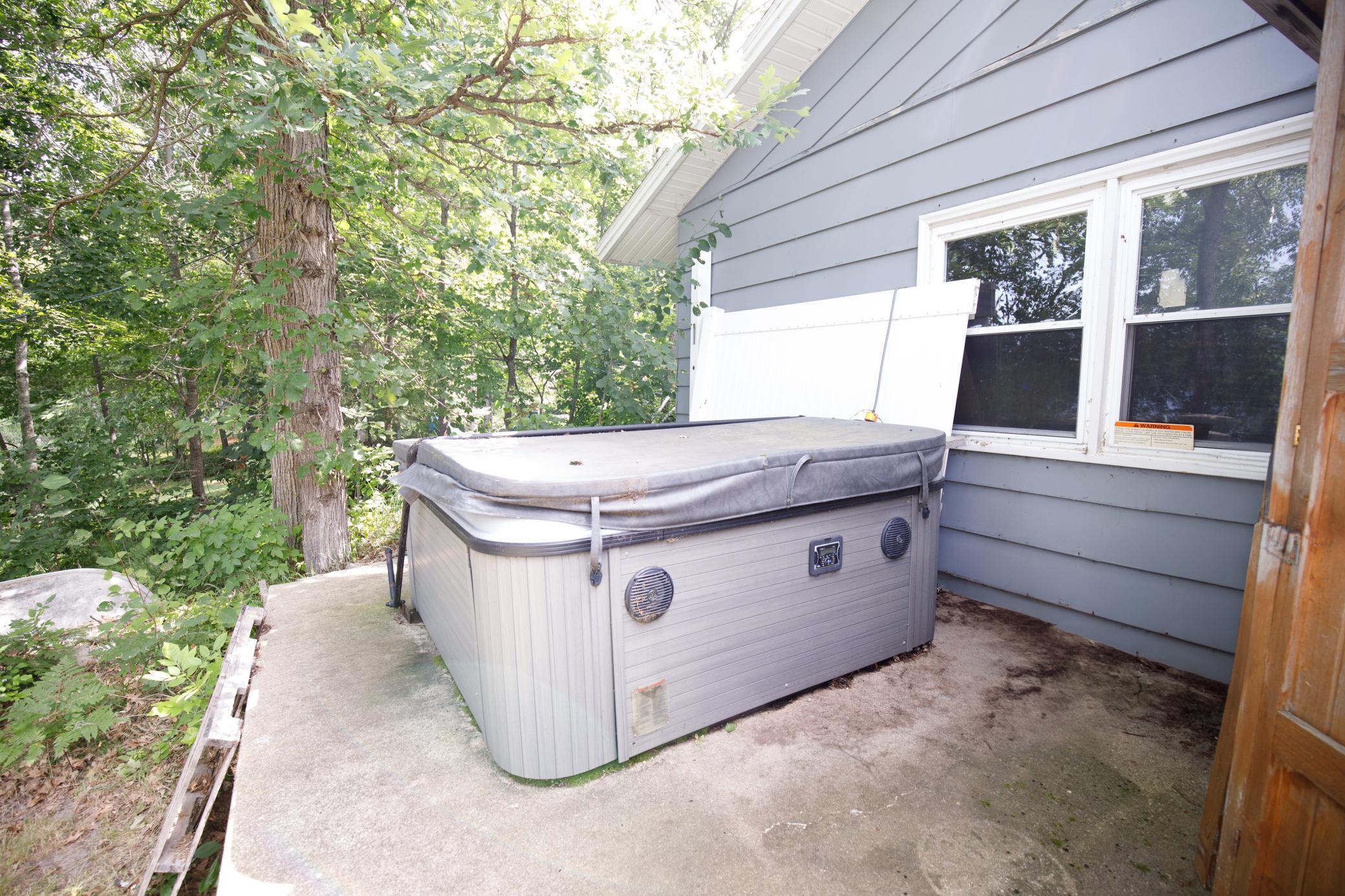 Hackensack, Minnesota, 56452, United States, 4 Bedrooms Bedrooms, ,1 BathroomBathrooms,Residential,For Sale,1918645