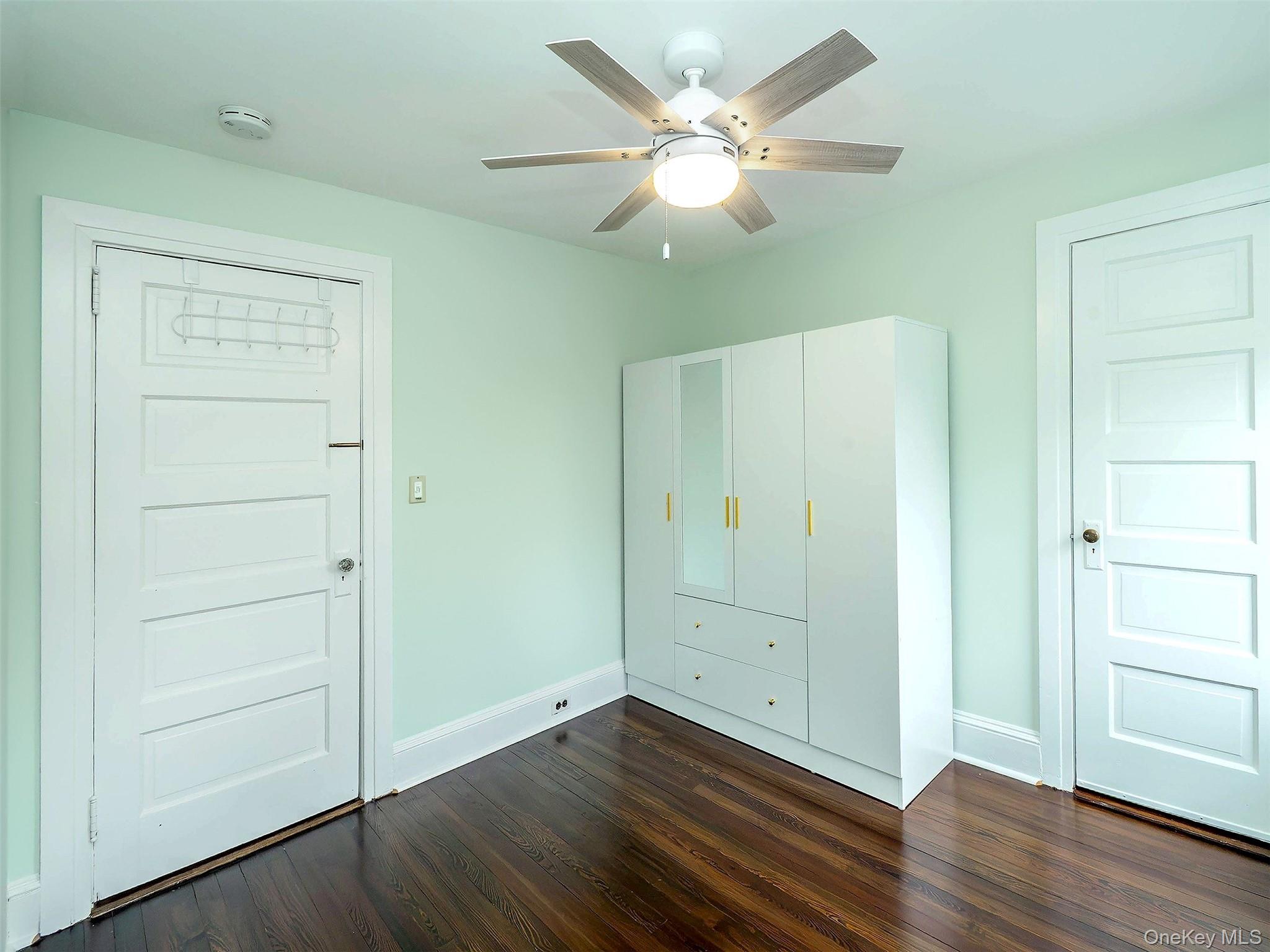  1 Raymond Street, Glen Cove, NY, 11542 - 物件實景