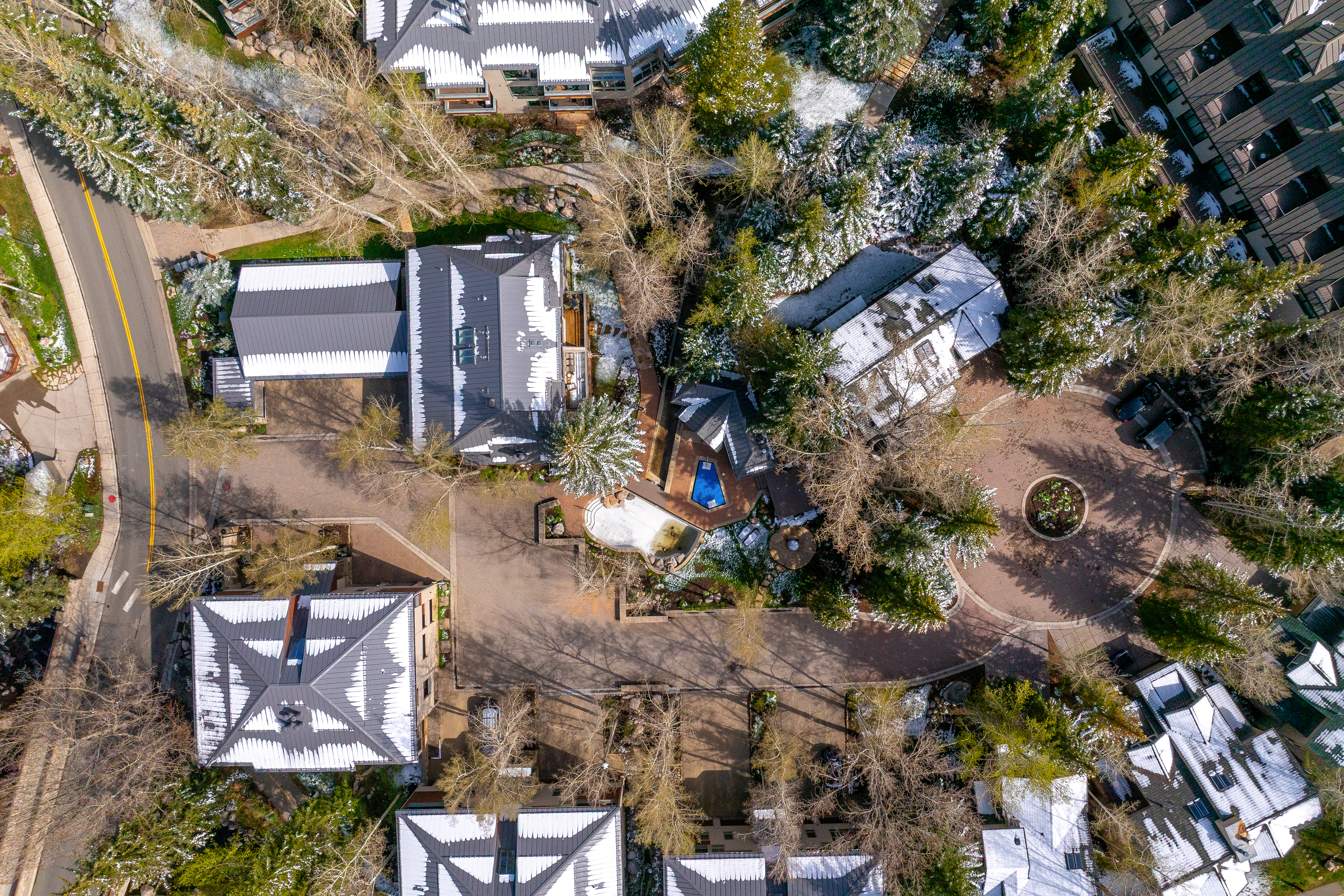  The Ultimate Alpine Retreat: Privacy Meets Convenience in Cascade Village - 物件實景