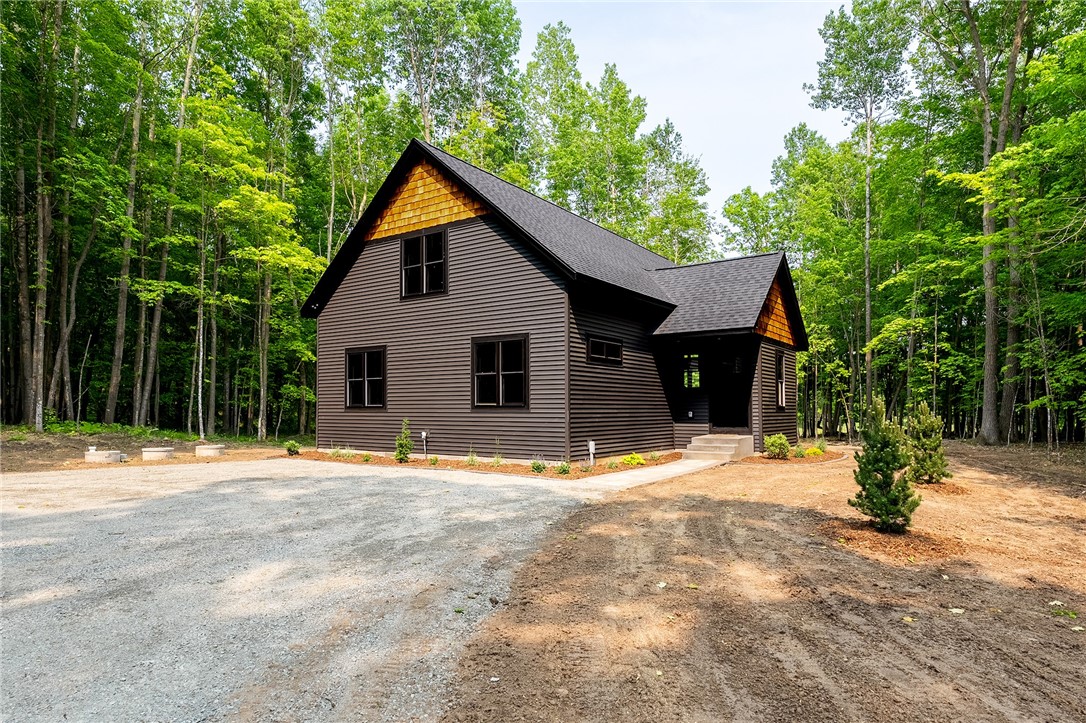Bloomer, Wisconsin, 54724, United States, 3 Bedrooms Bedrooms, ,3 BathroomsBathrooms,Residential,For Sale,1751158