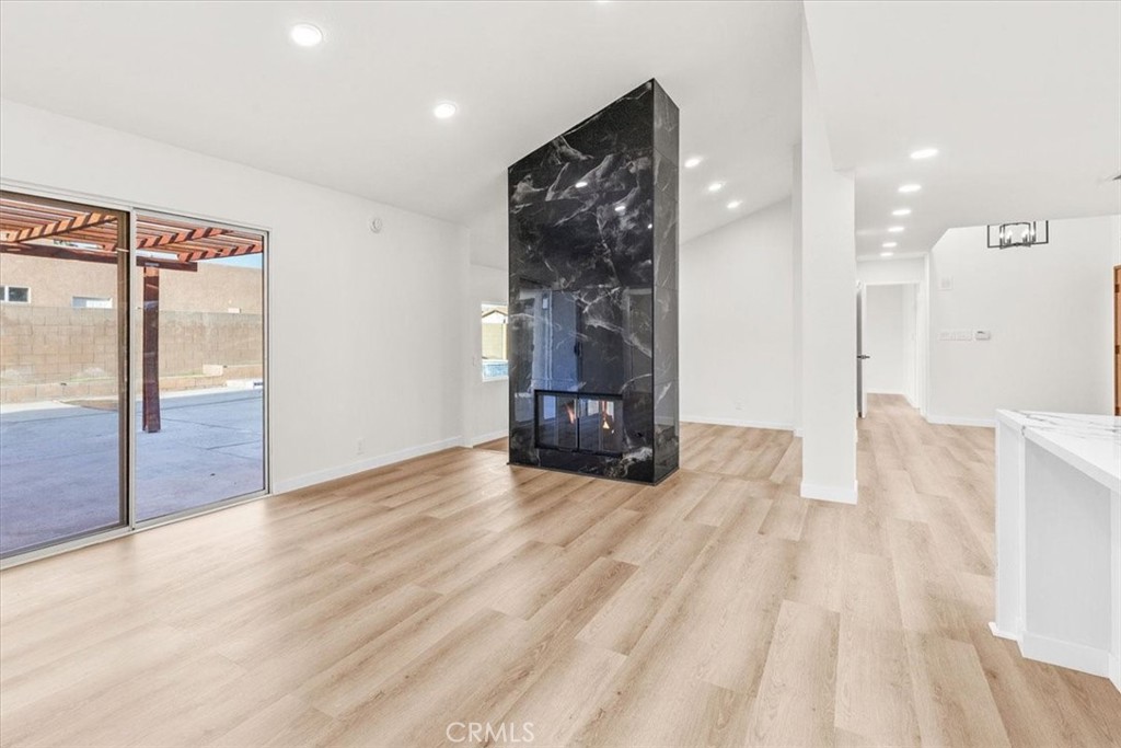 Palm Springs, California, 92262, United States, 3 Bedrooms Bedrooms, ,2 BathroomsBathrooms,Residential,For Sale,1885762