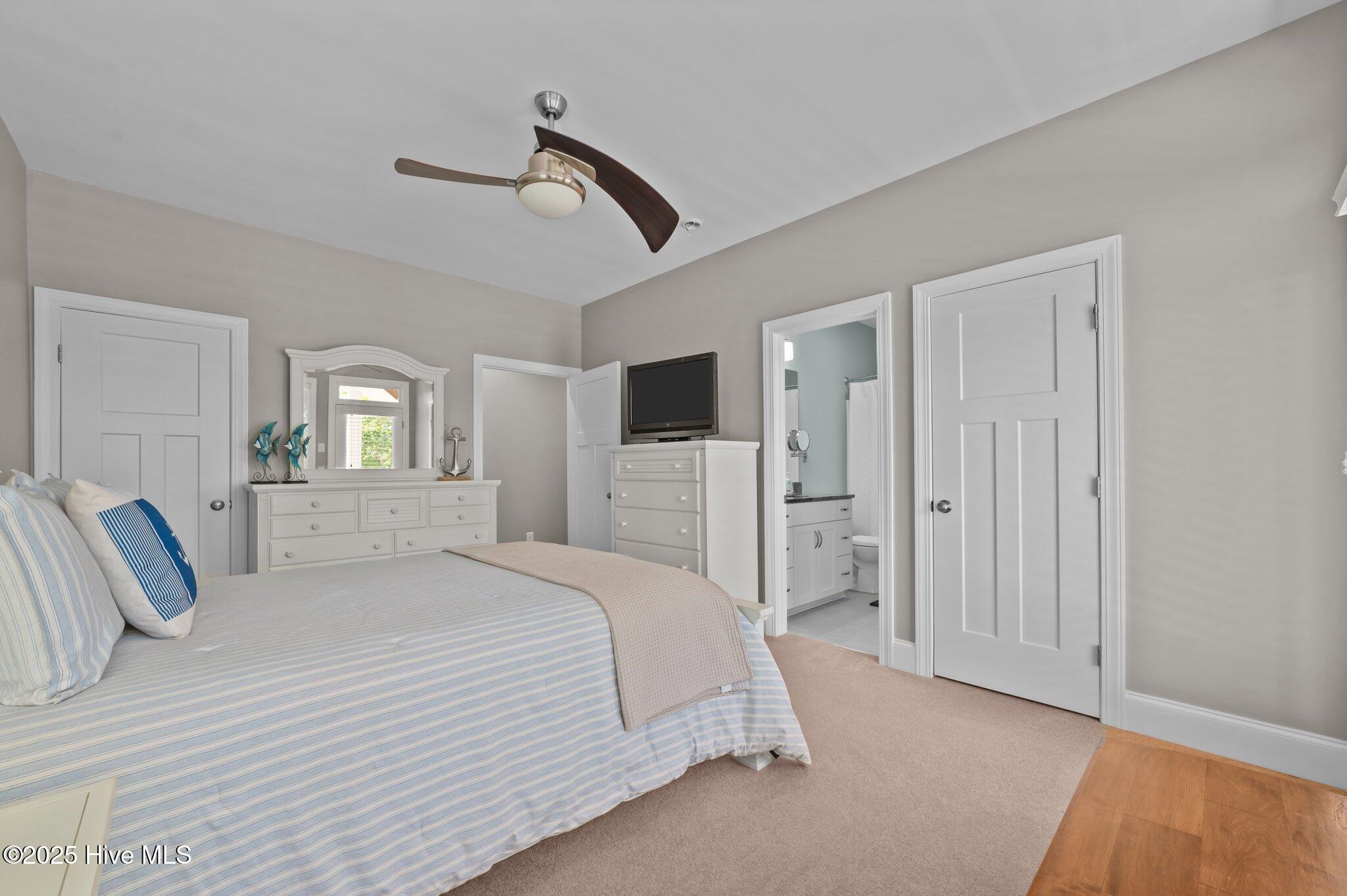 Chocowinity, North Carolina, 27817, United States, 4 Bedrooms Bedrooms, ,5 BathroomsBathrooms,Residential,For Sale,1827727