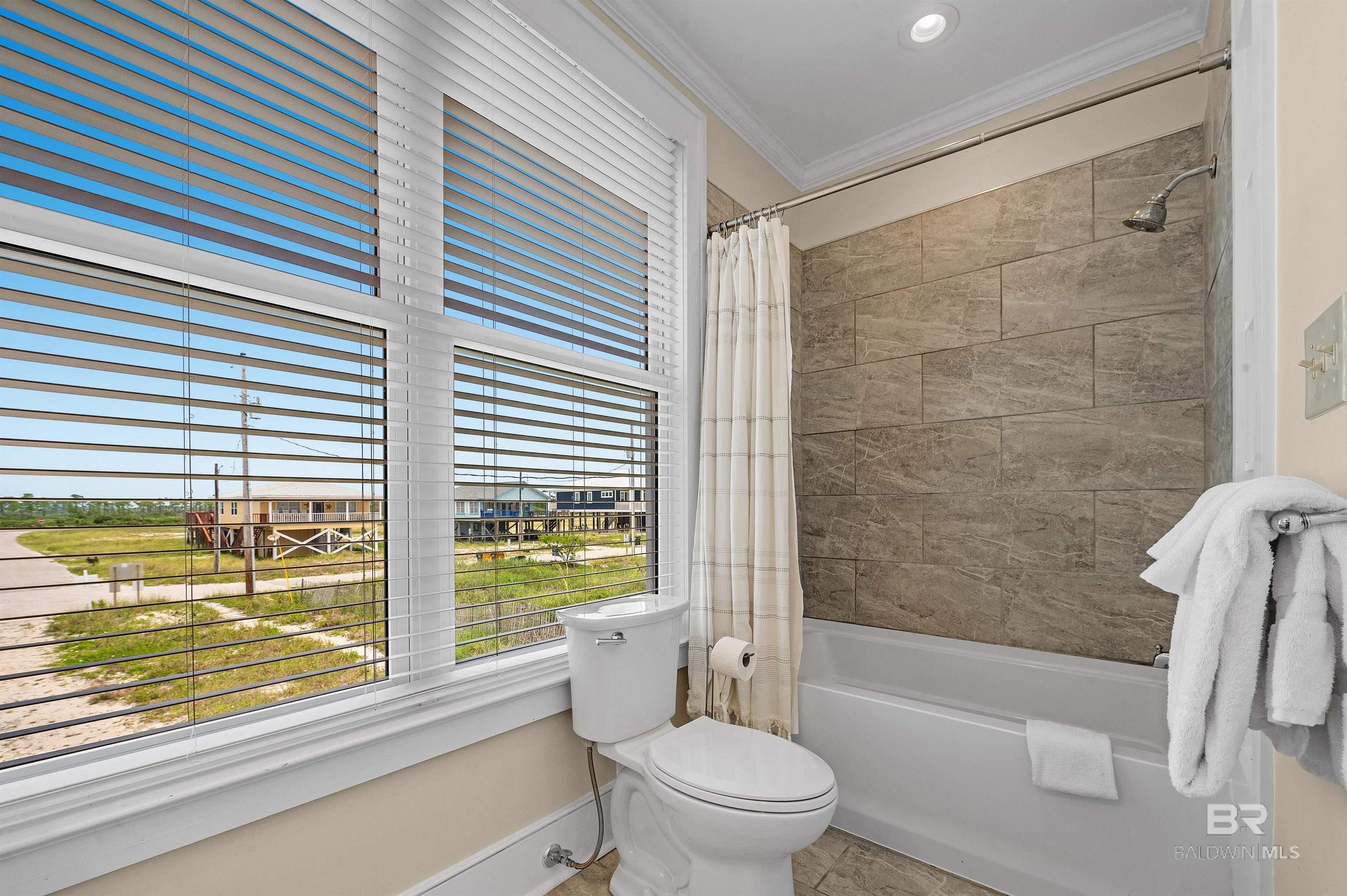 Gulf Shores, Alabama, 36542, United States, 4 Bedrooms Bedrooms, ,3 BathroomsBathrooms,Residential,For Sale,1982216