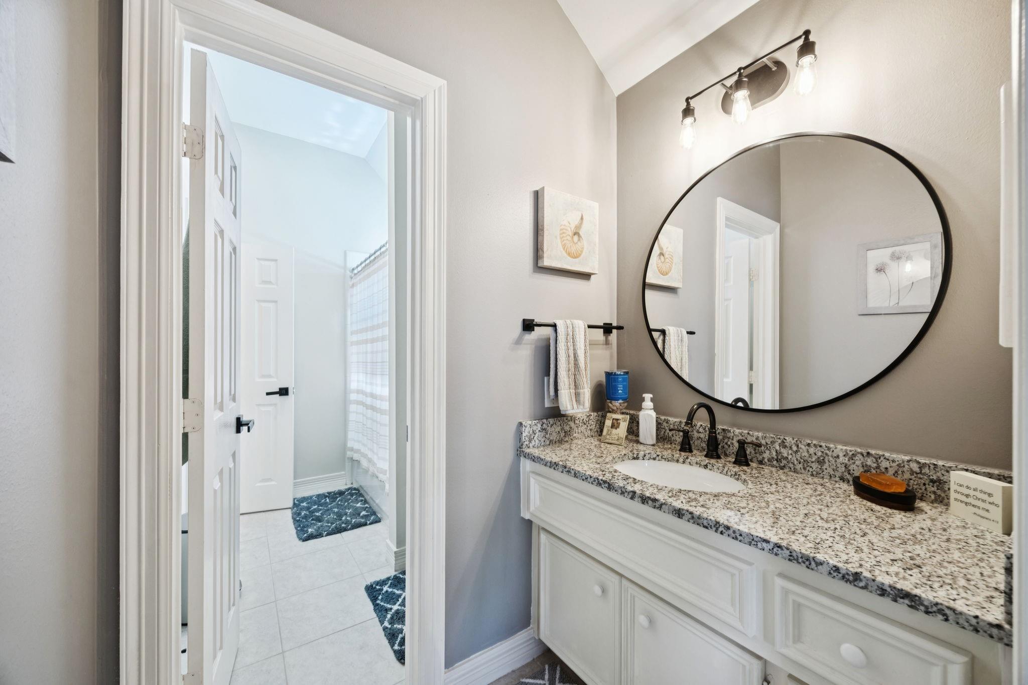League City, Texas, 77573, United States, 5 Bedrooms Bedrooms, ,4 BathroomsBathrooms,Residential,For Sale,1868193