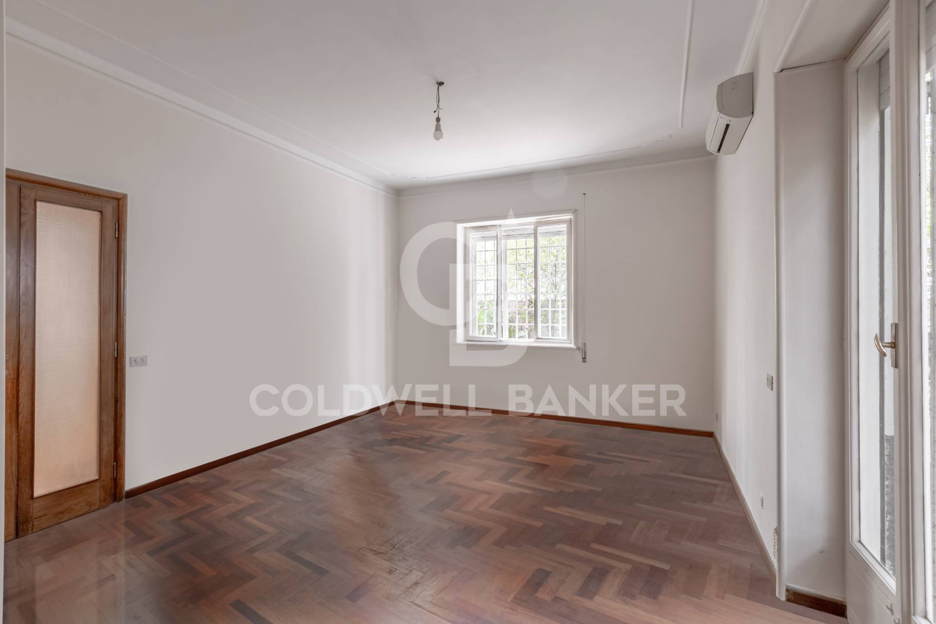 Roma, Roma, 00100, IT, 2 Bedrooms Bedrooms, ,2 BathroomsBathrooms,Residential,For Sale,1883307