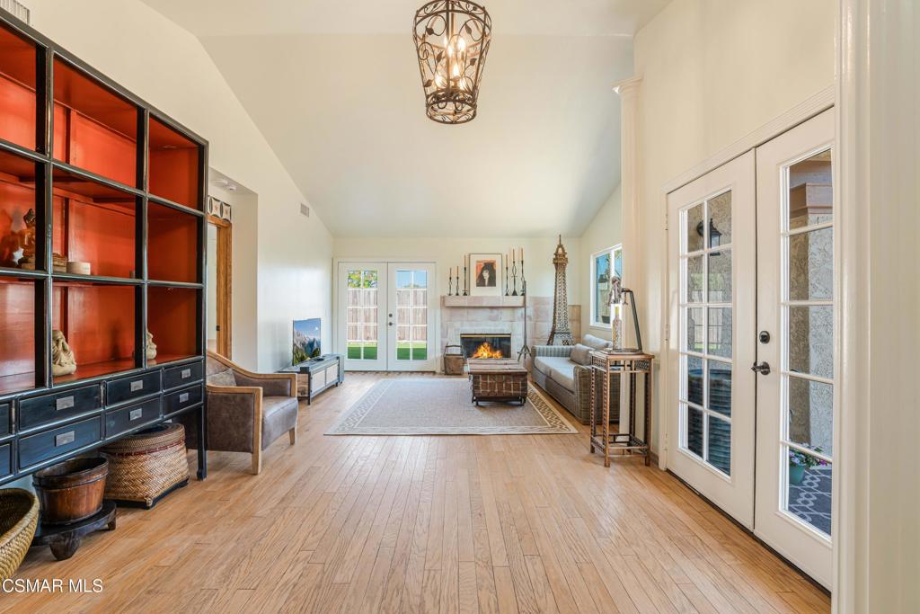 Moorpark, California, 93021, United States, 2 Bedrooms Bedrooms, ,2 BathroomsBathrooms,Residential,For Sale,1935998