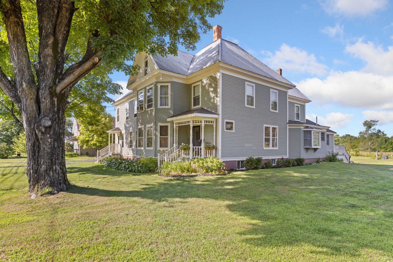 Standish, Maine, 04091, United States, 6 Bedrooms Bedrooms, ,3 BathroomsBathrooms,Residential,For Sale,1925370