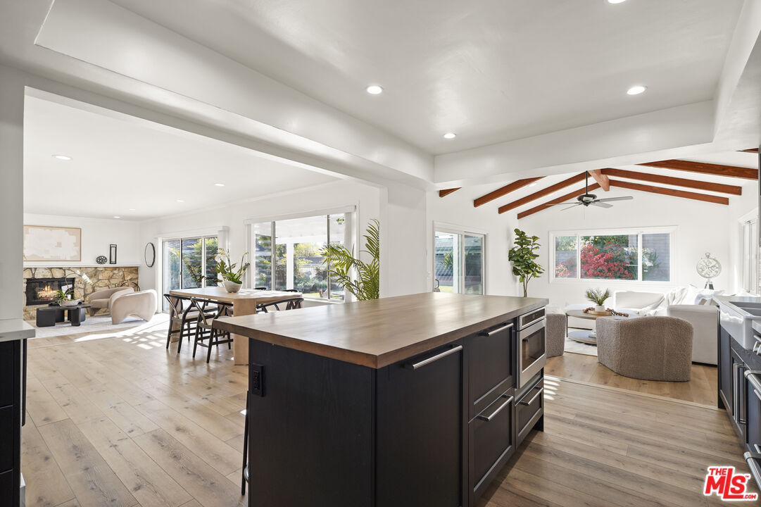 Porter Ranch, California, 91326, United States, 3 Bedrooms Bedrooms, ,2 BathroomsBathrooms,Residential,For Sale,1989253