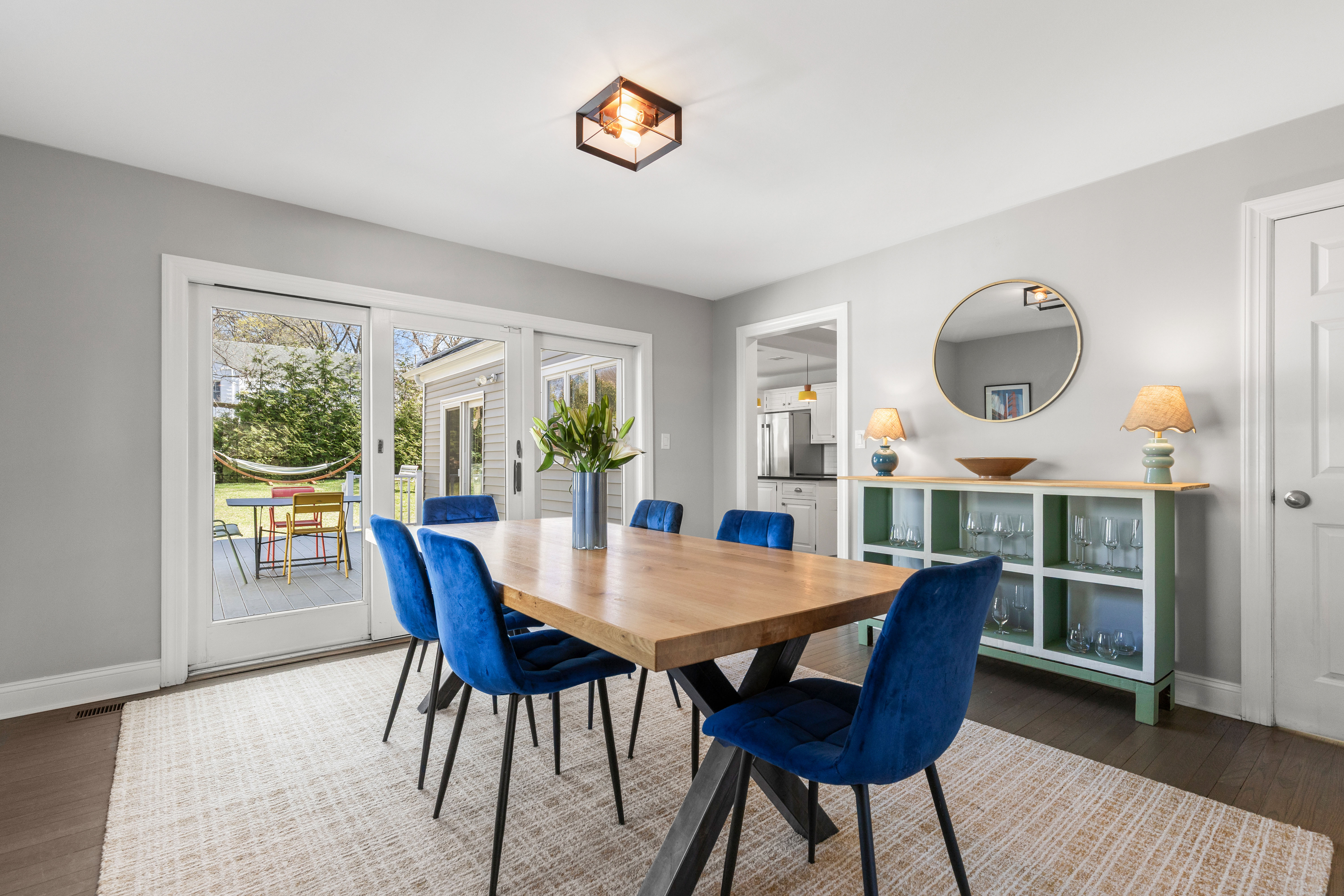  Fully Renovated Shore Acres Home - 物件實景