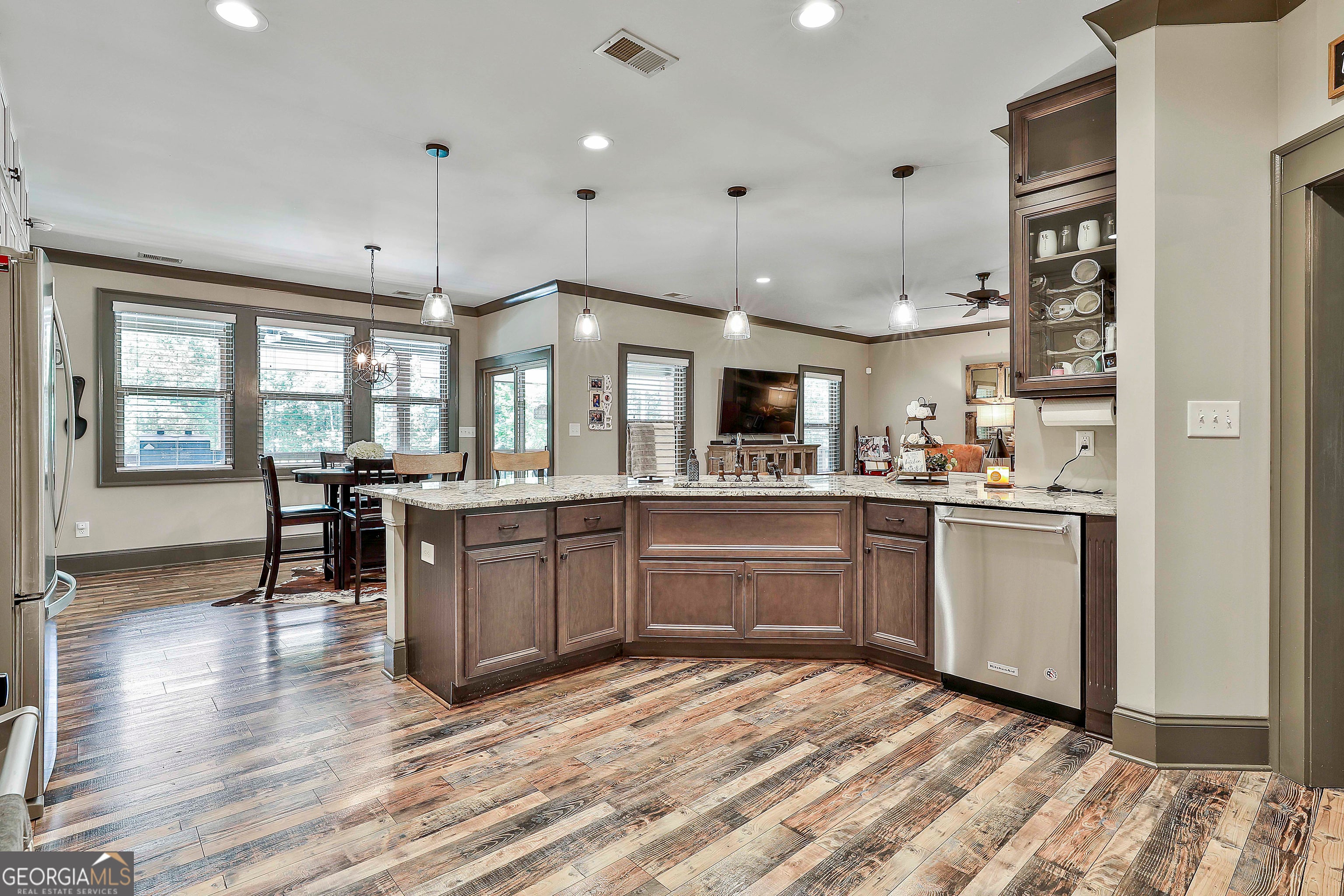 Dallas, Georgia, 30157, United States, 6 Bedrooms Bedrooms, ,6 BathroomsBathrooms,Residential,For Sale,1885039
