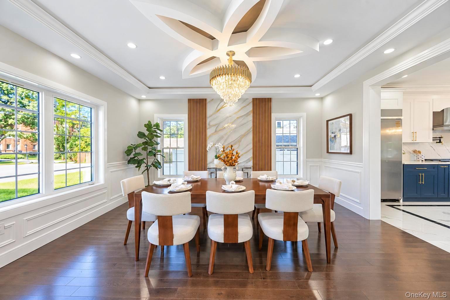 East St, Hicksville, NY 11801