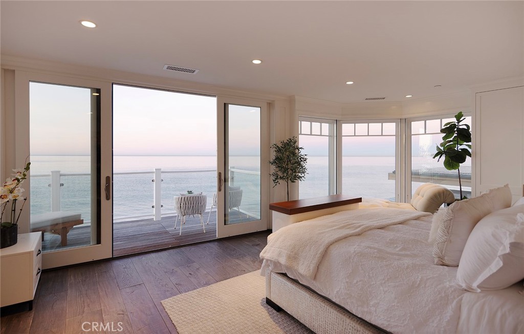 Dana Point, California, 92624, United States, 4 Bedrooms Bedrooms, ,5 BathroomsBathrooms,Residential,For Sale,1739161