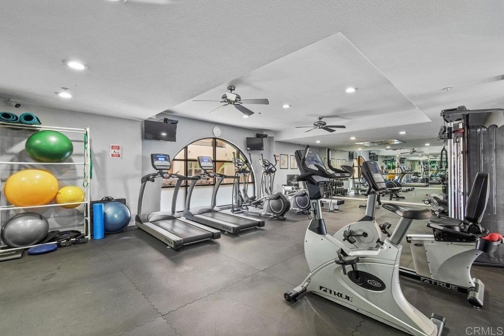 San Diego, California, 92101, United States, 2 Bedrooms Bedrooms, ,3 BathroomsBathrooms,Residential,For Sale,1856536