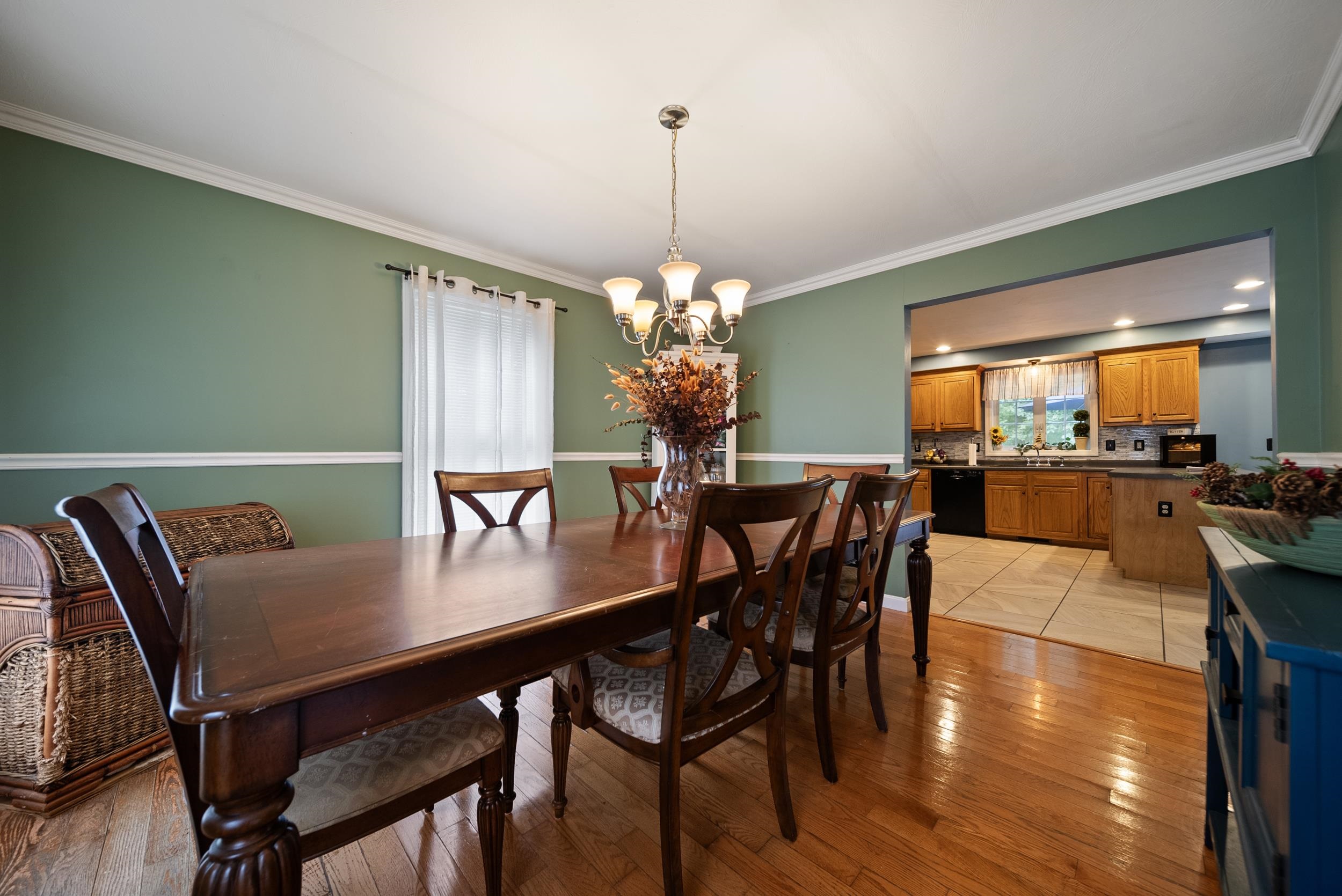 Derry, New Hampshire, 03038, United States, 3 Bedrooms Bedrooms, ,3 BathroomsBathrooms,Residential,For Sale,1885633