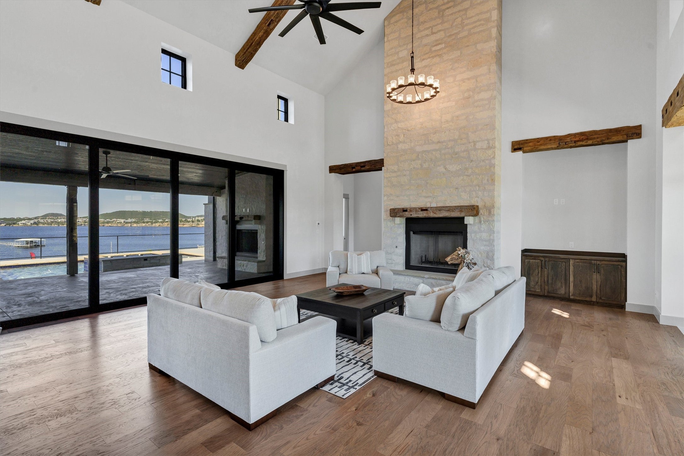 Graford, Texas, 76449, United States, 5 Bedrooms Bedrooms, ,6 BathroomsBathrooms,Residential,For Sale,1980224