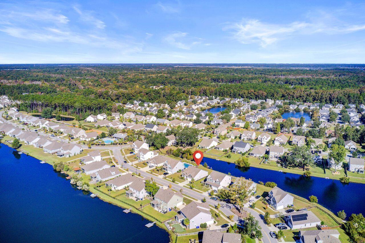 Johns Island, South Carolina, 29455, United States, 4 Bedrooms Bedrooms, ,2 BathroomsBathrooms,Residential,For Sale,1967653