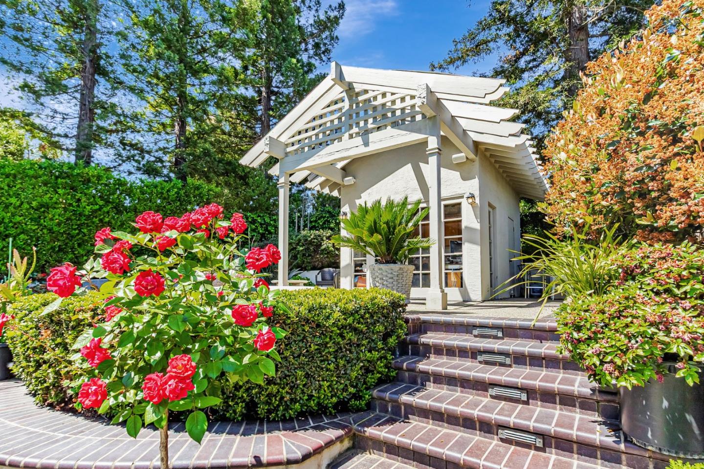 Saratoga, California, 95070, United States, 5 Bedrooms Bedrooms, ,6 BathroomsBathrooms,Residential,For Sale,1891032