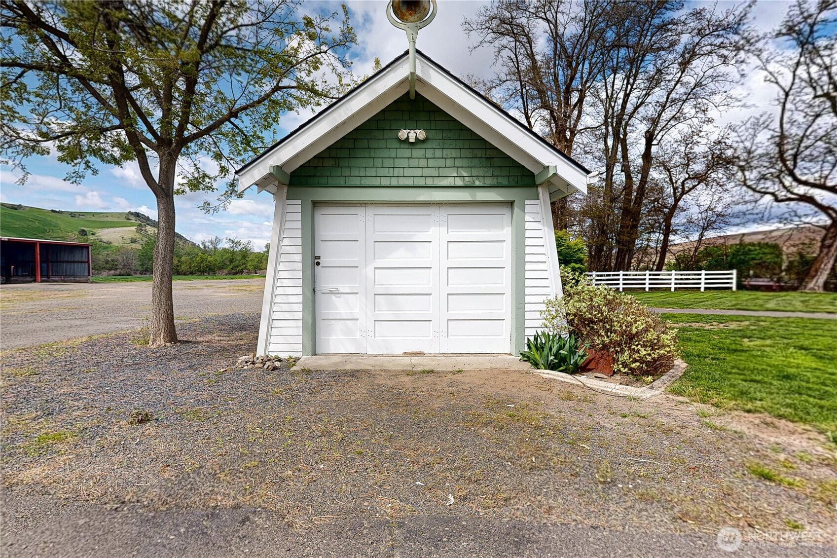 Waitsburg, Washington, 99361, United States, 4 Bedrooms Bedrooms, ,3 BathroomsBathrooms,Residential,For Sale,1793079