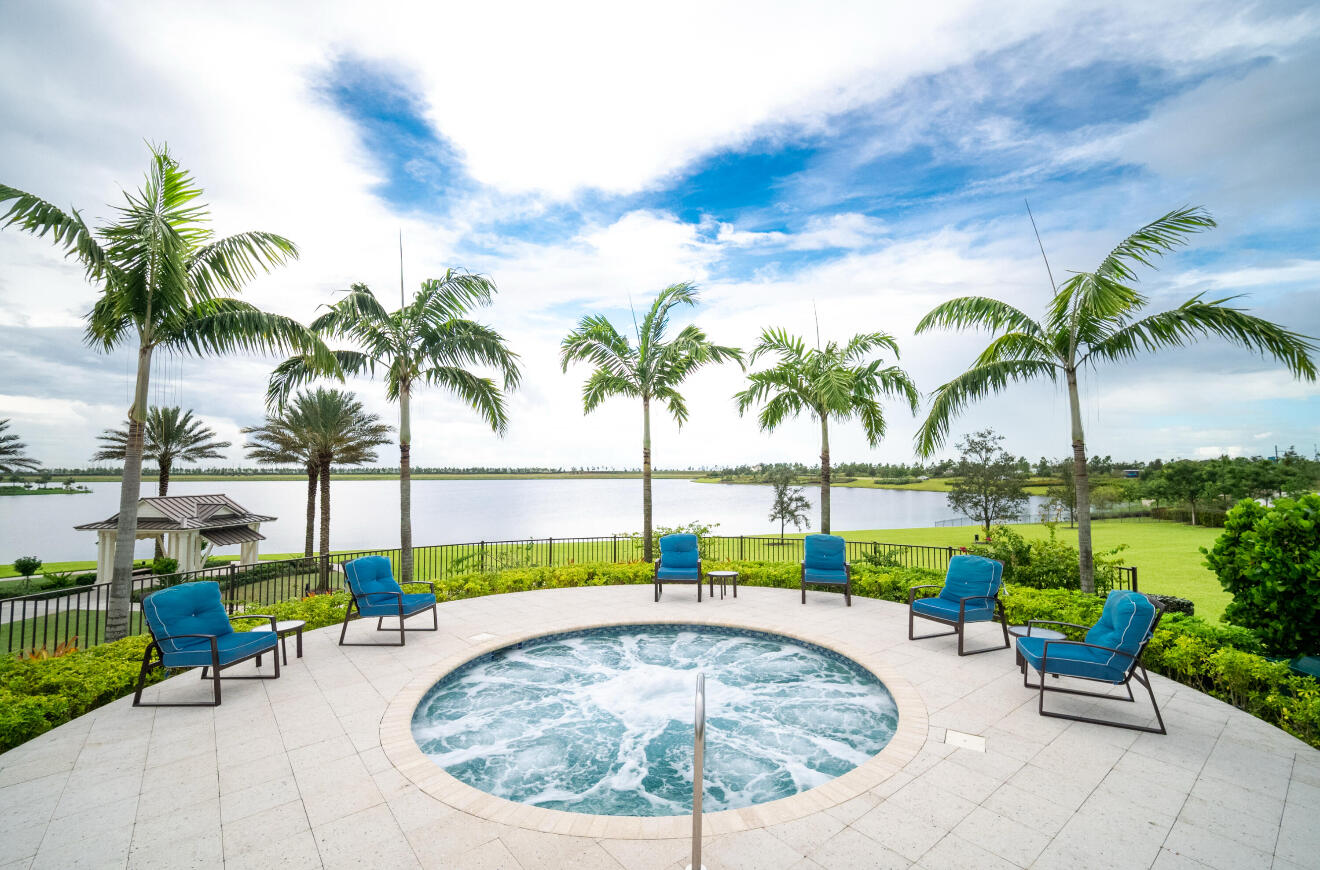 Loxahatchee, Florida, 33470, United States, 5 Bedrooms Bedrooms, ,4 BathroomsBathrooms,Residential,For Sale,1902120