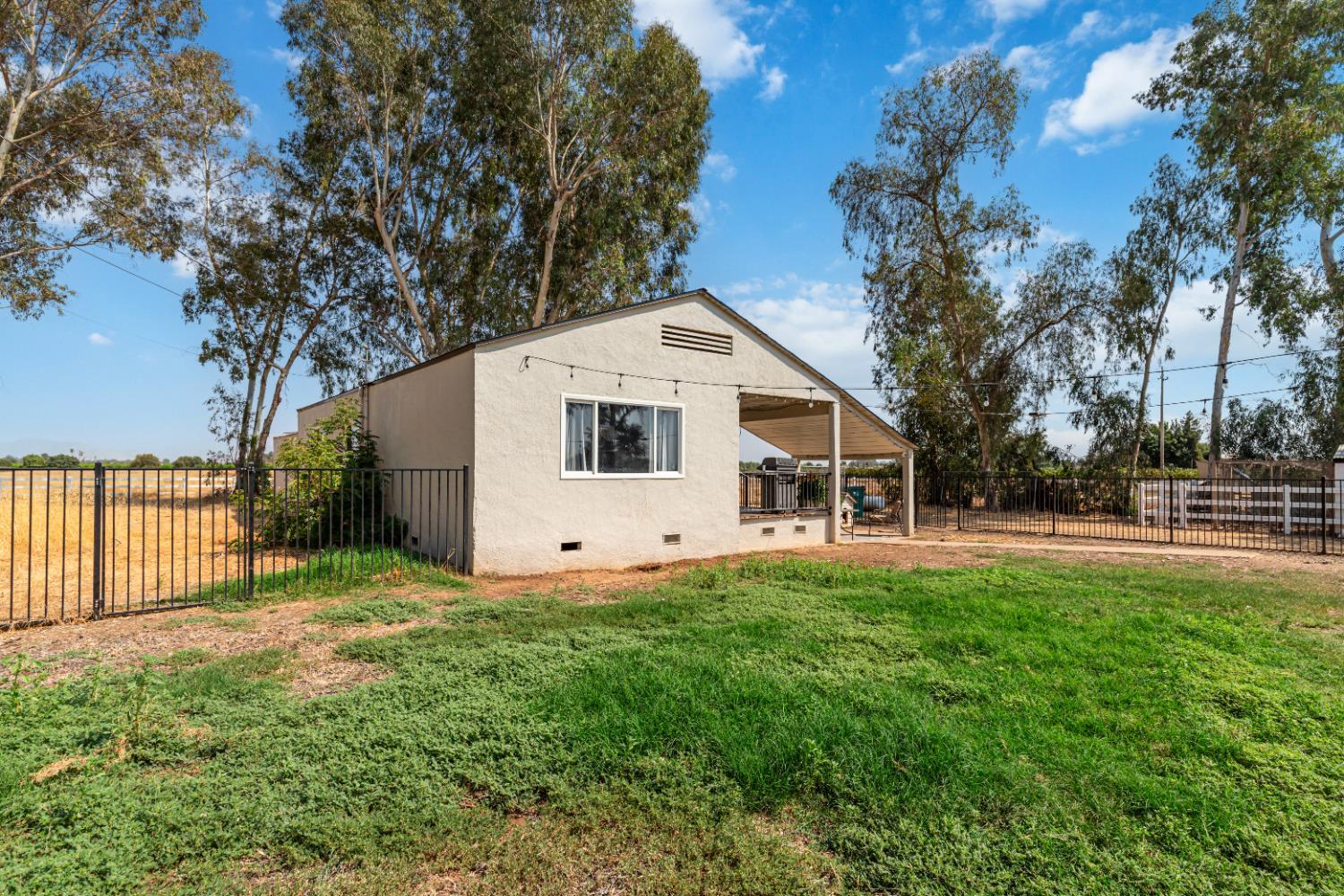 Sanger, California, 93657, United States, 3 Bedrooms Bedrooms, ,1 BathroomBathrooms,Residential,For Sale,1935661