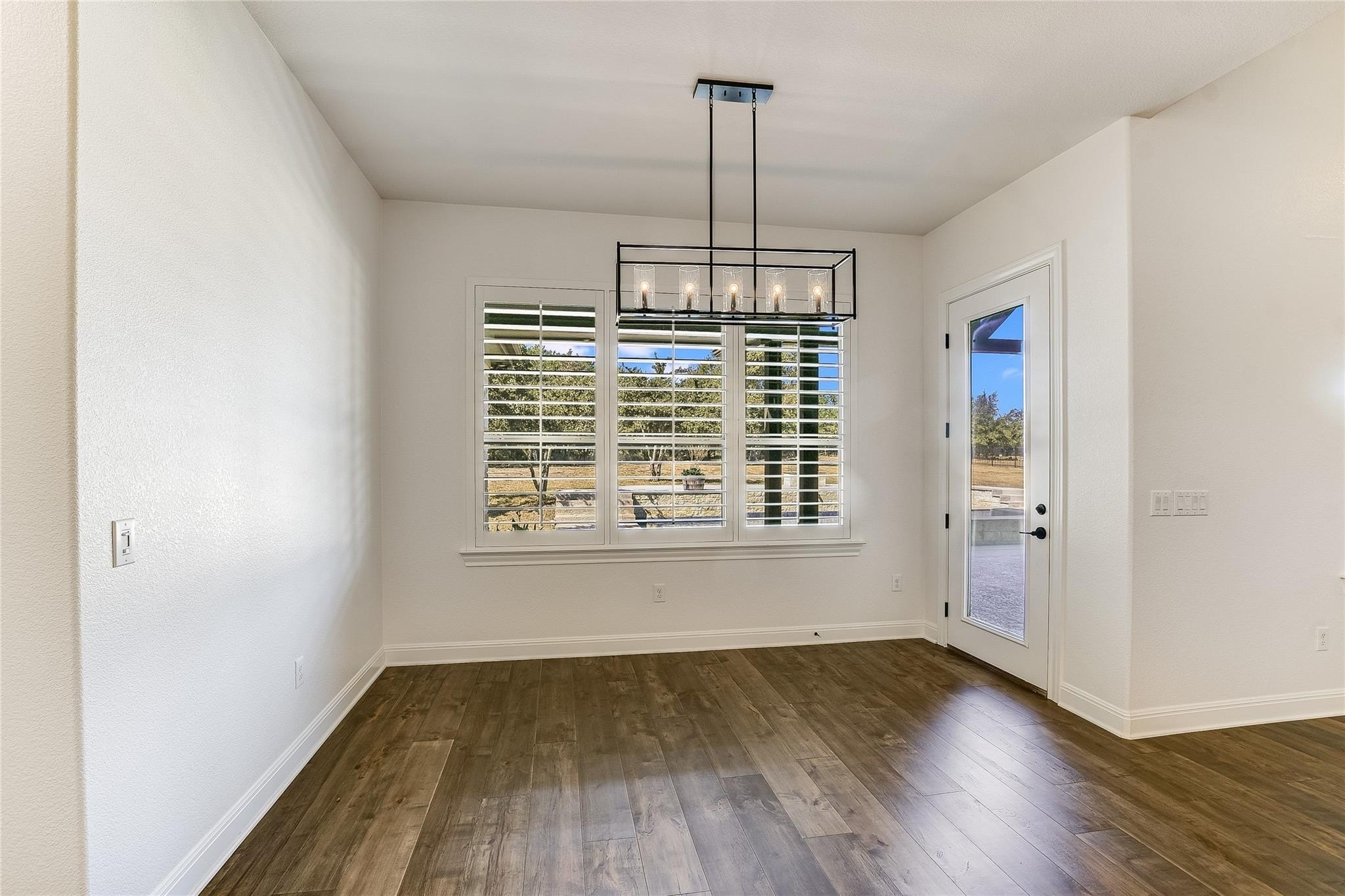 Georgetown, Texas, 78633, United States, 4 Bedrooms Bedrooms, ,3 BathroomsBathrooms,Residential,For Sale,1982039