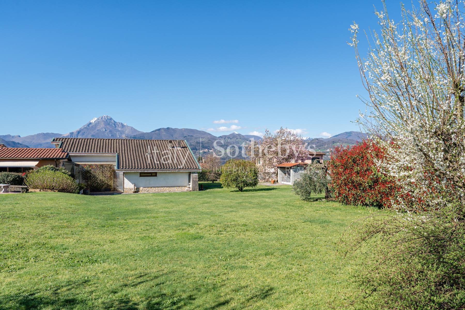  Villa with dépendance and swimming pool in Barga - 物件實景
